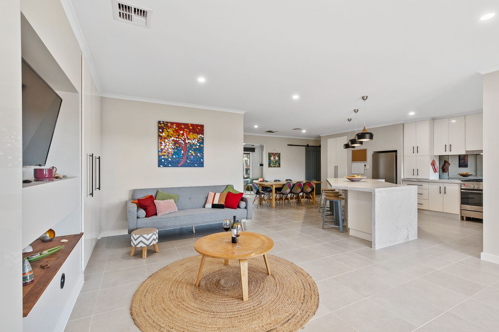 7 Kenihans Road, Happy Valley SA 5159
