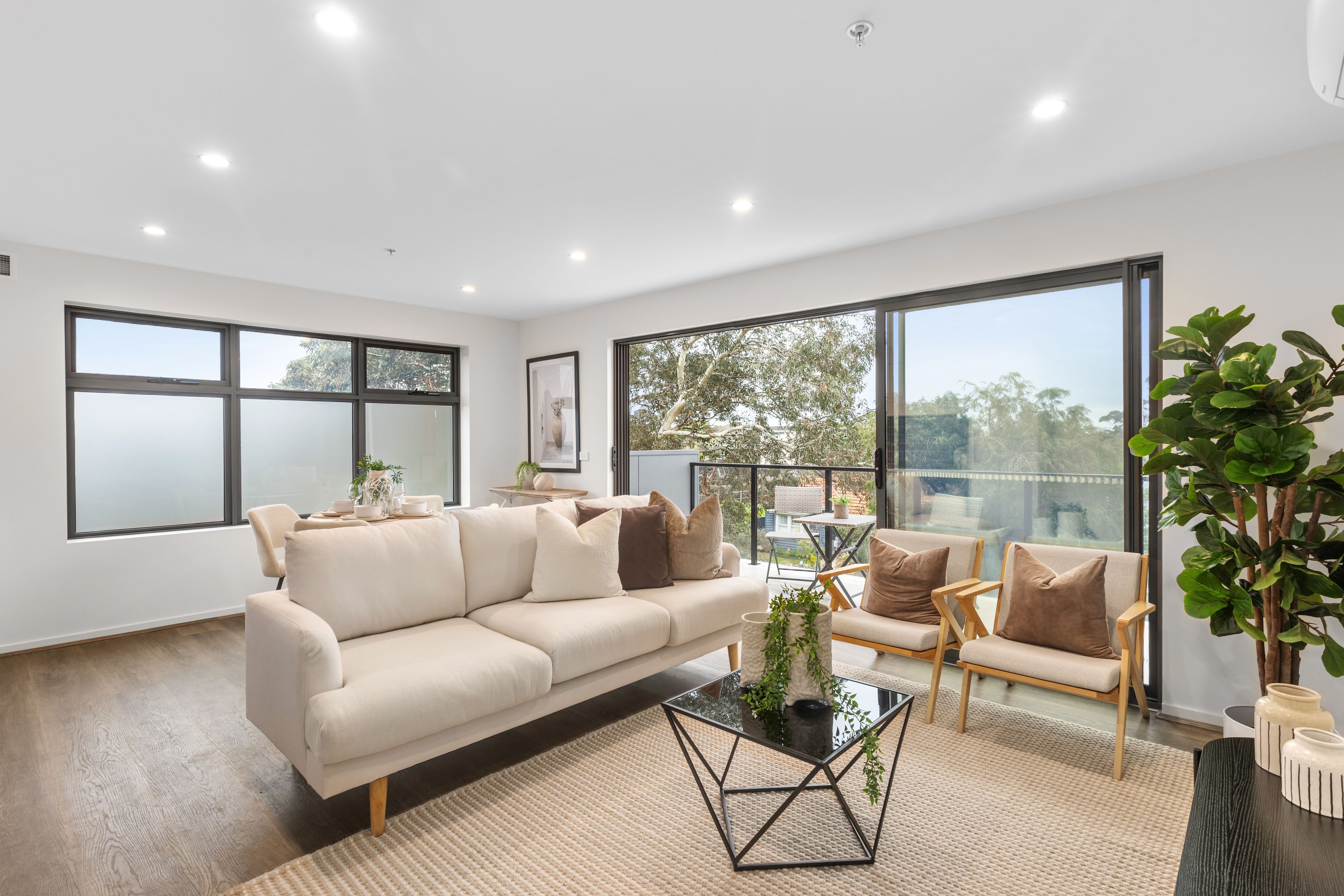 201/22 Sheridan Avenue — photo from Ray White Frankston