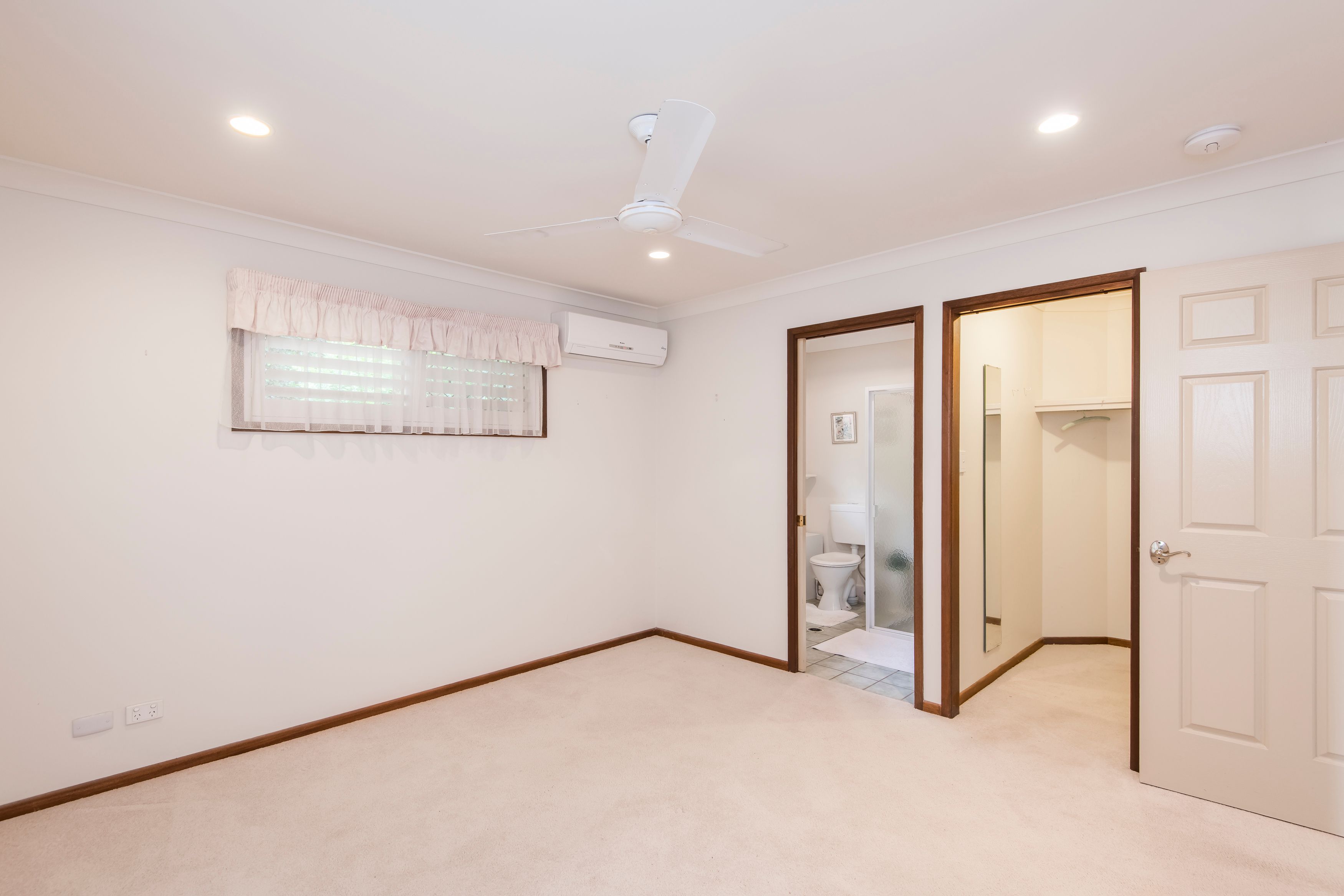 6 Felicia Place, Eatons Hill, QLD 4037
