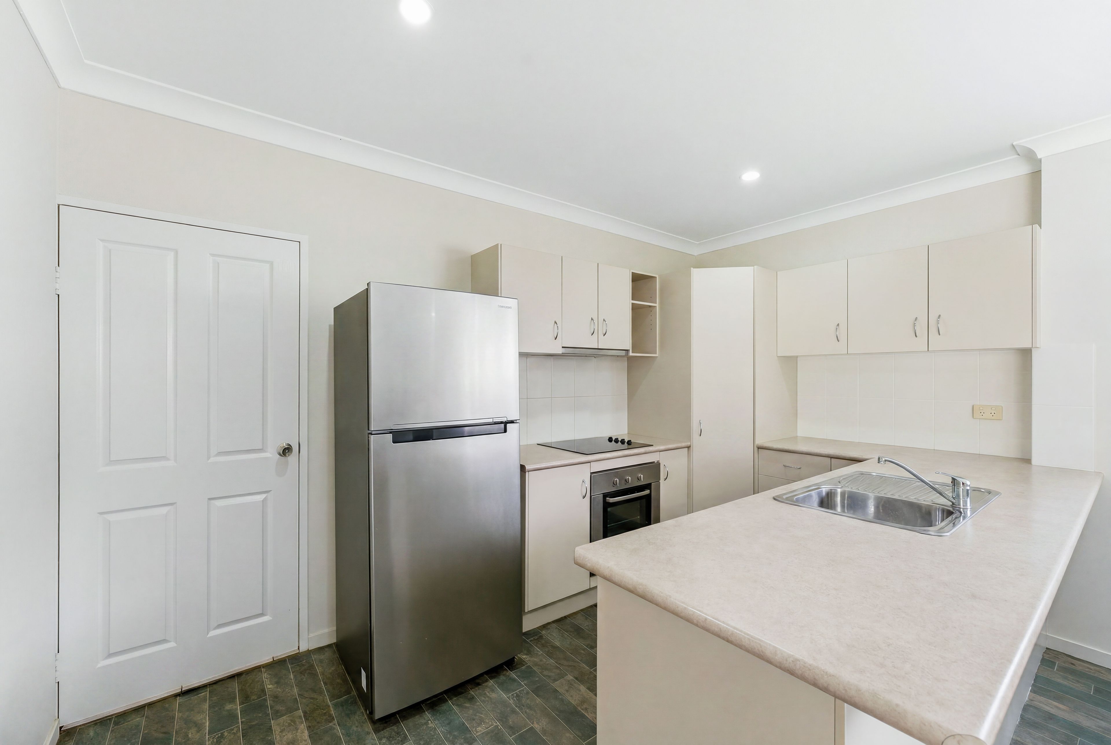 87 Moore Road — photo 18 of 24