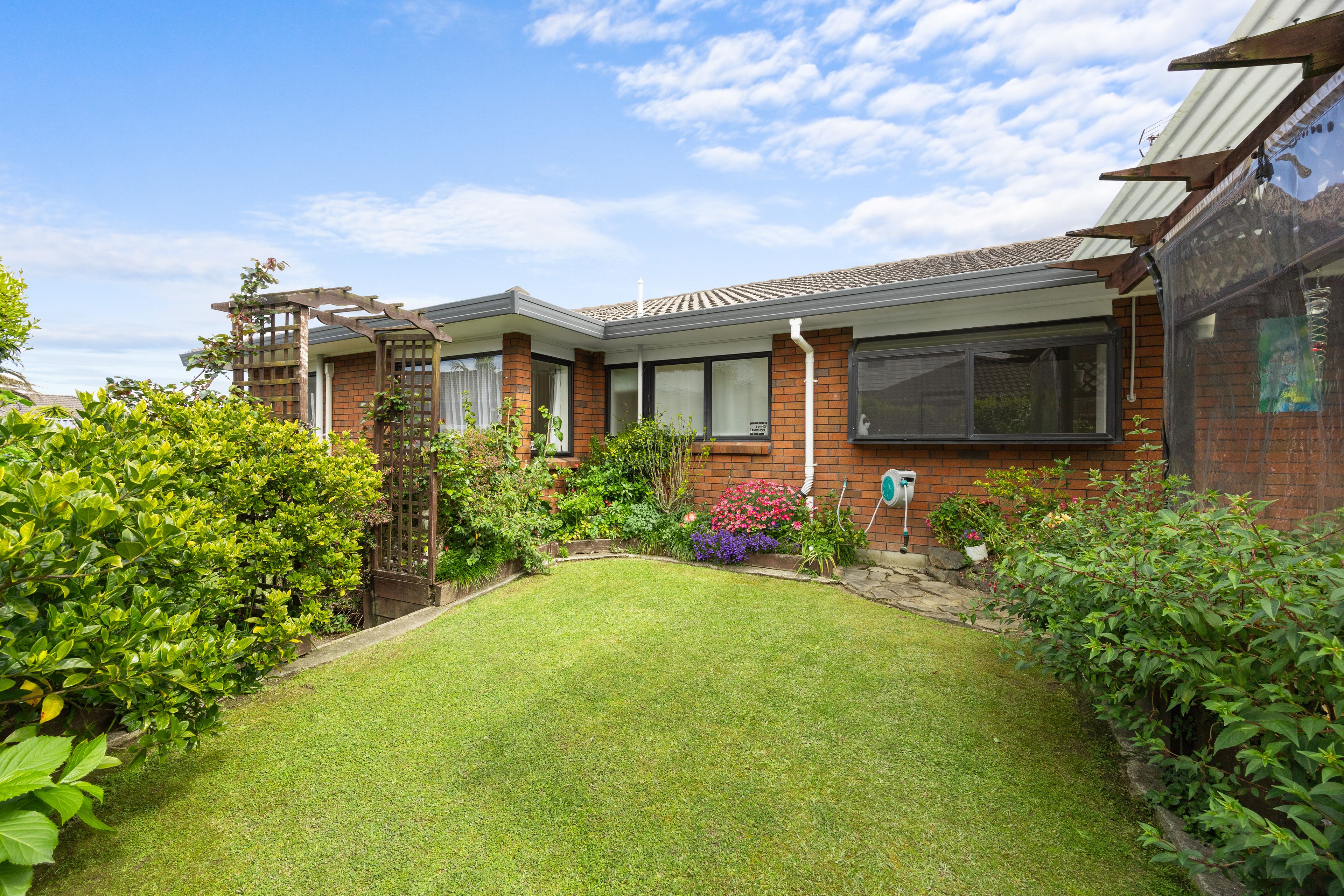 2/21 Kentville Place, Northpark, Manukau City
