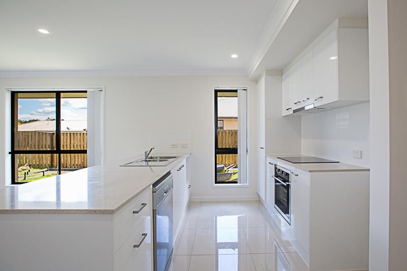 1/19 Azure Street, Rosewood, QLD 4340