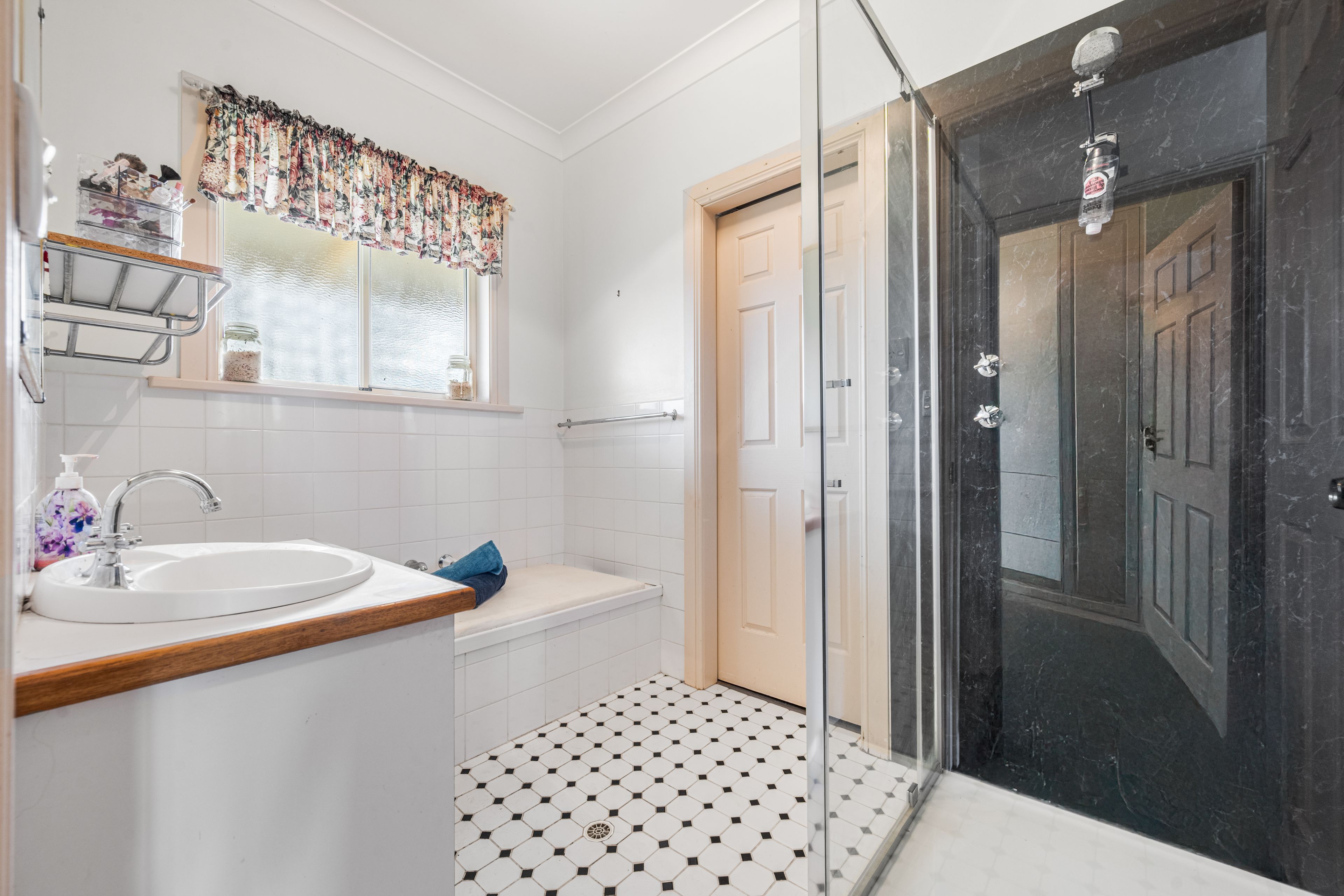 40 Stewart Terrace — photo 9 of 10