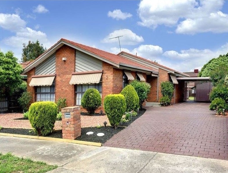 2 Bromwich Court, Mill Park, VIC 3082