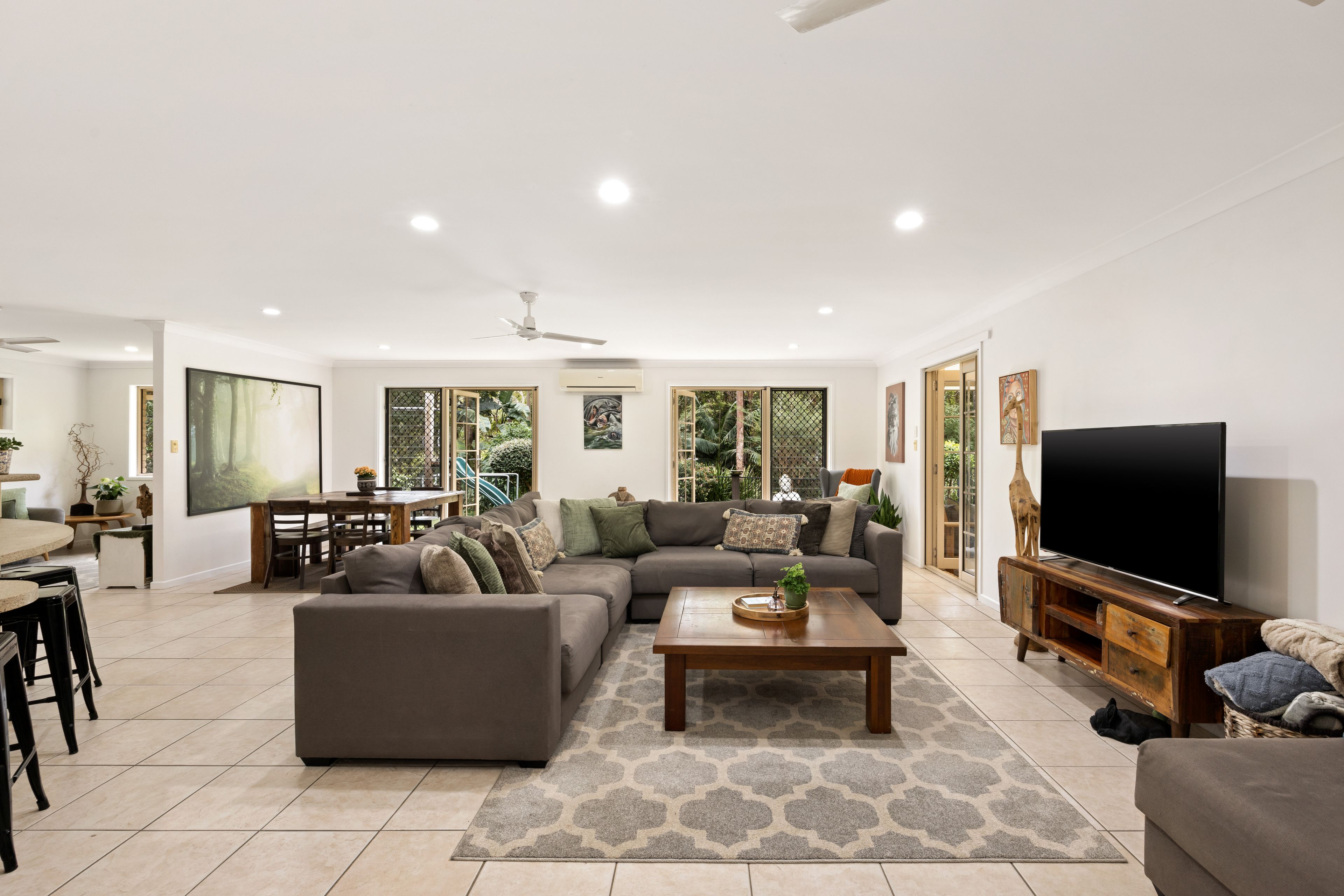 7 Timberdale Court — photo 2 of 28