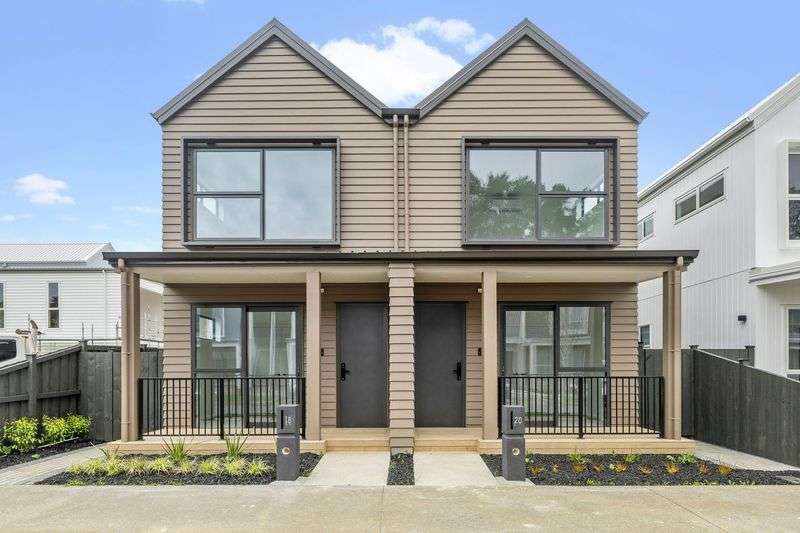 31 Burberry Heights photo 2