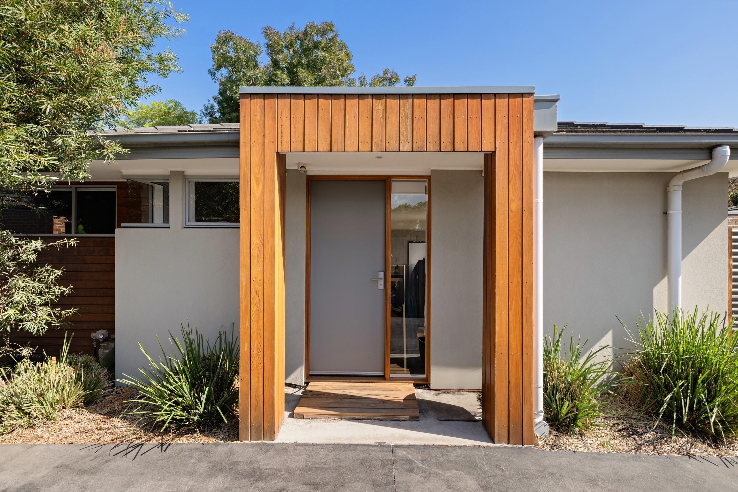 2/83 East Road, Seaford, VIC 3198