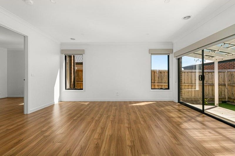 24 Mawson Street — photo 12 of 16