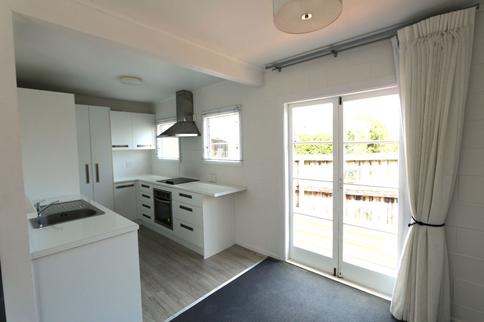 2/21 Raurenga Avenue, Royal Oak, Auckland City