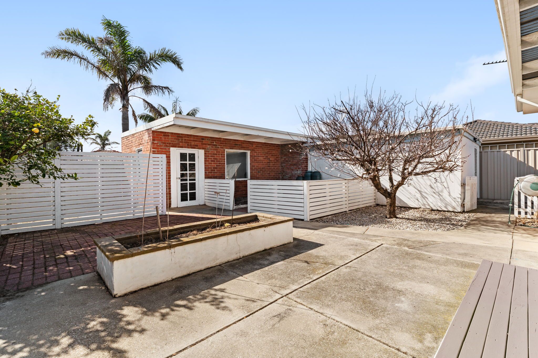 286 Station Street — photo 15 of 27
