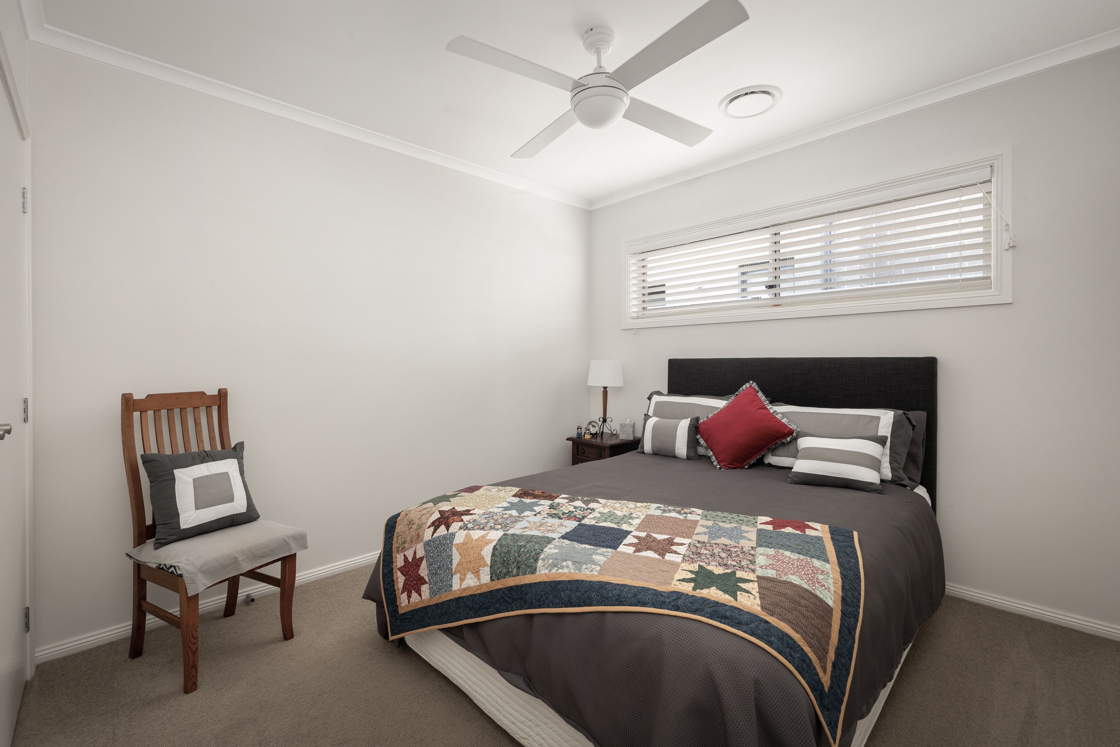 37 Bunyarra Parade (The Gables) — photo 13 of 22