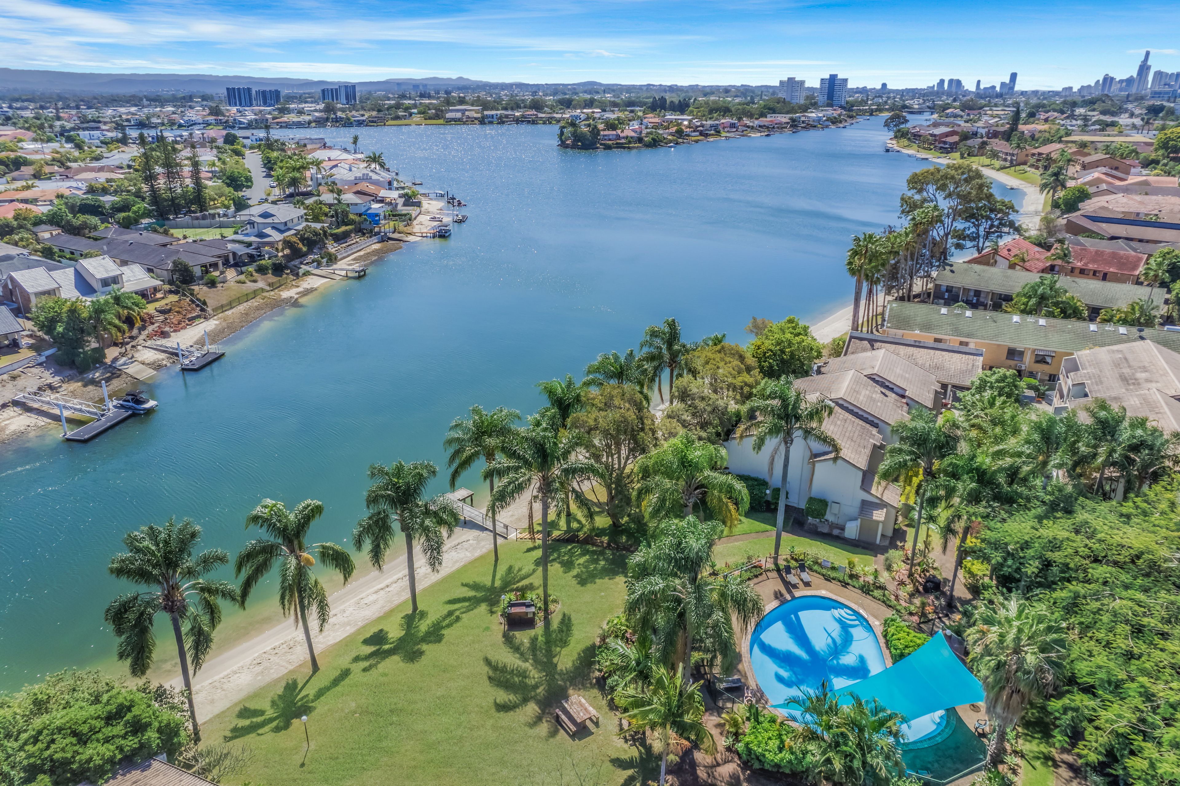 17/111-123 Markeri Street, Mermaid Waters, QLD 4218