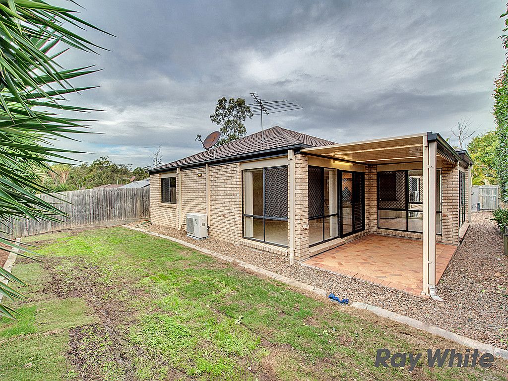 8 Piccadilly Place, Forest Lake, QLD 4078