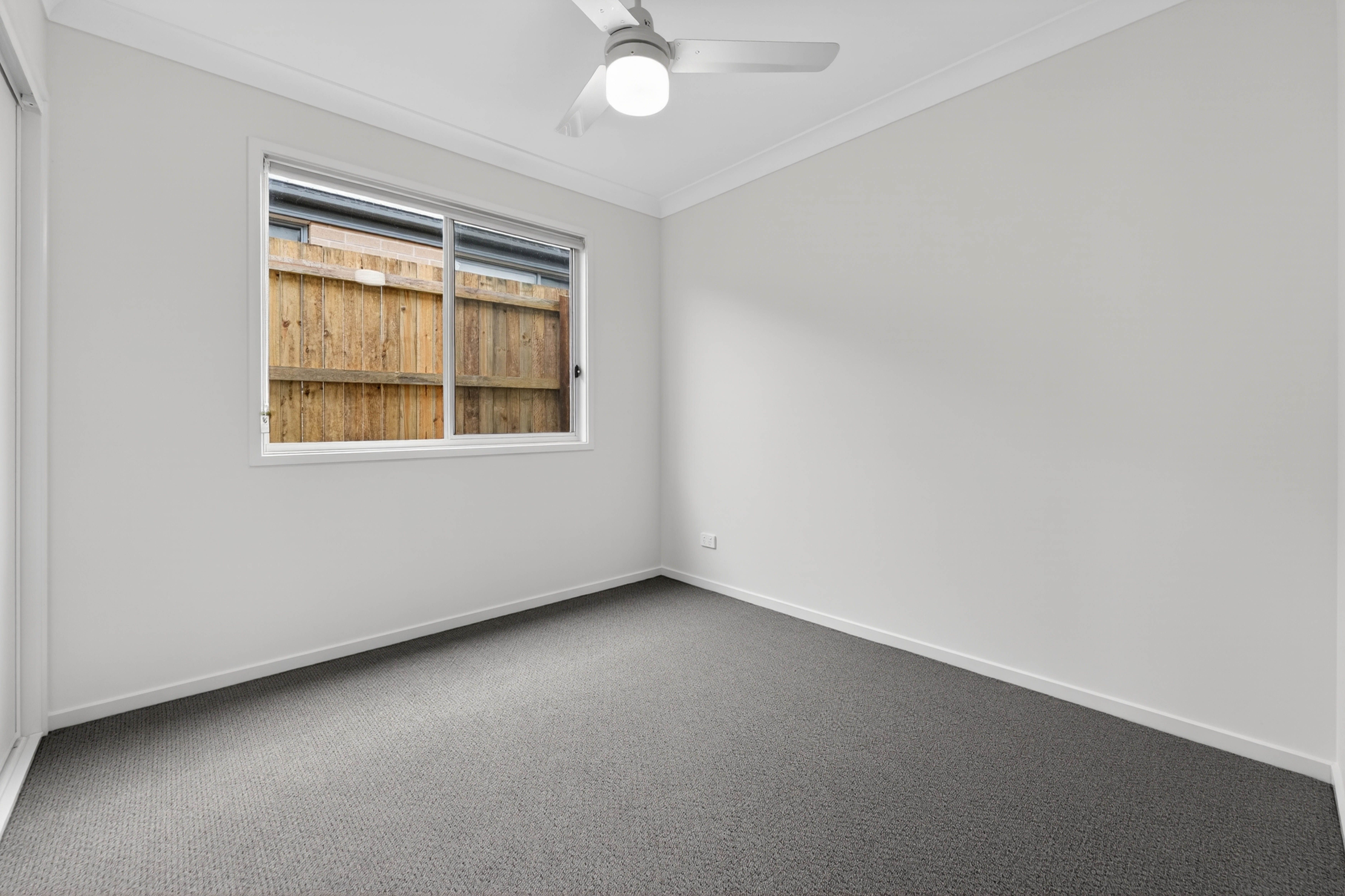 92 Marsdenia Drive — photo 7 of 16