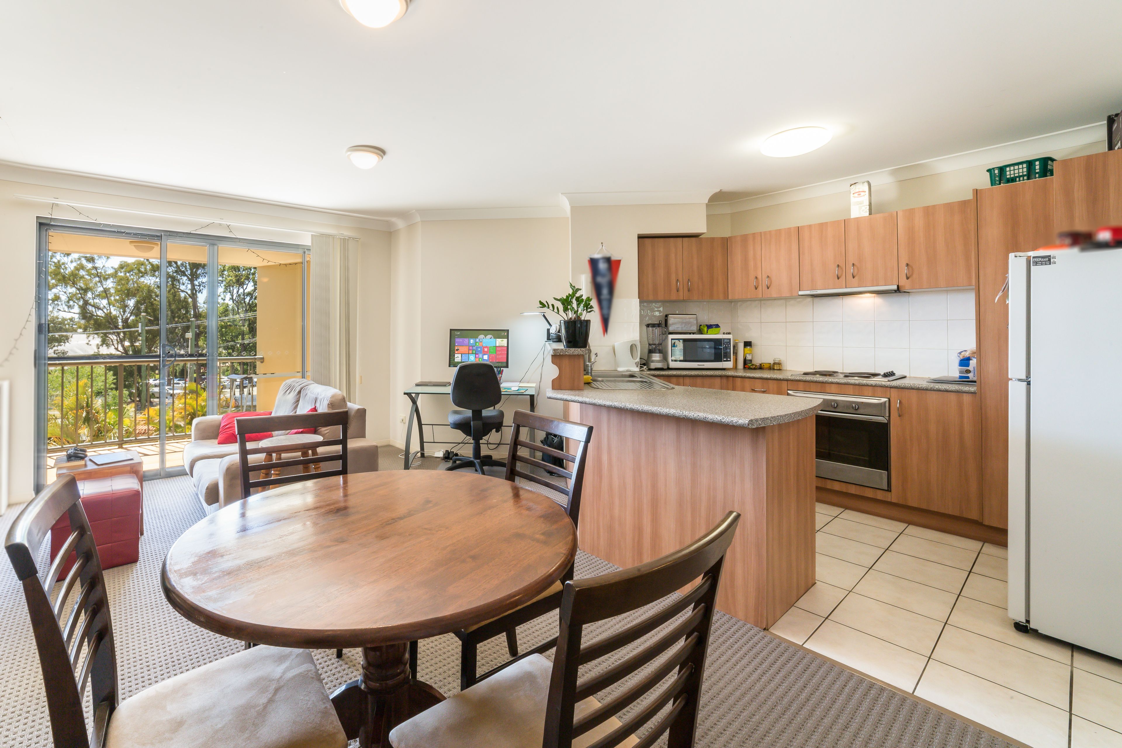 21/8 'Parkside On Whitby', Whitby Street, Southport, QLD 4215