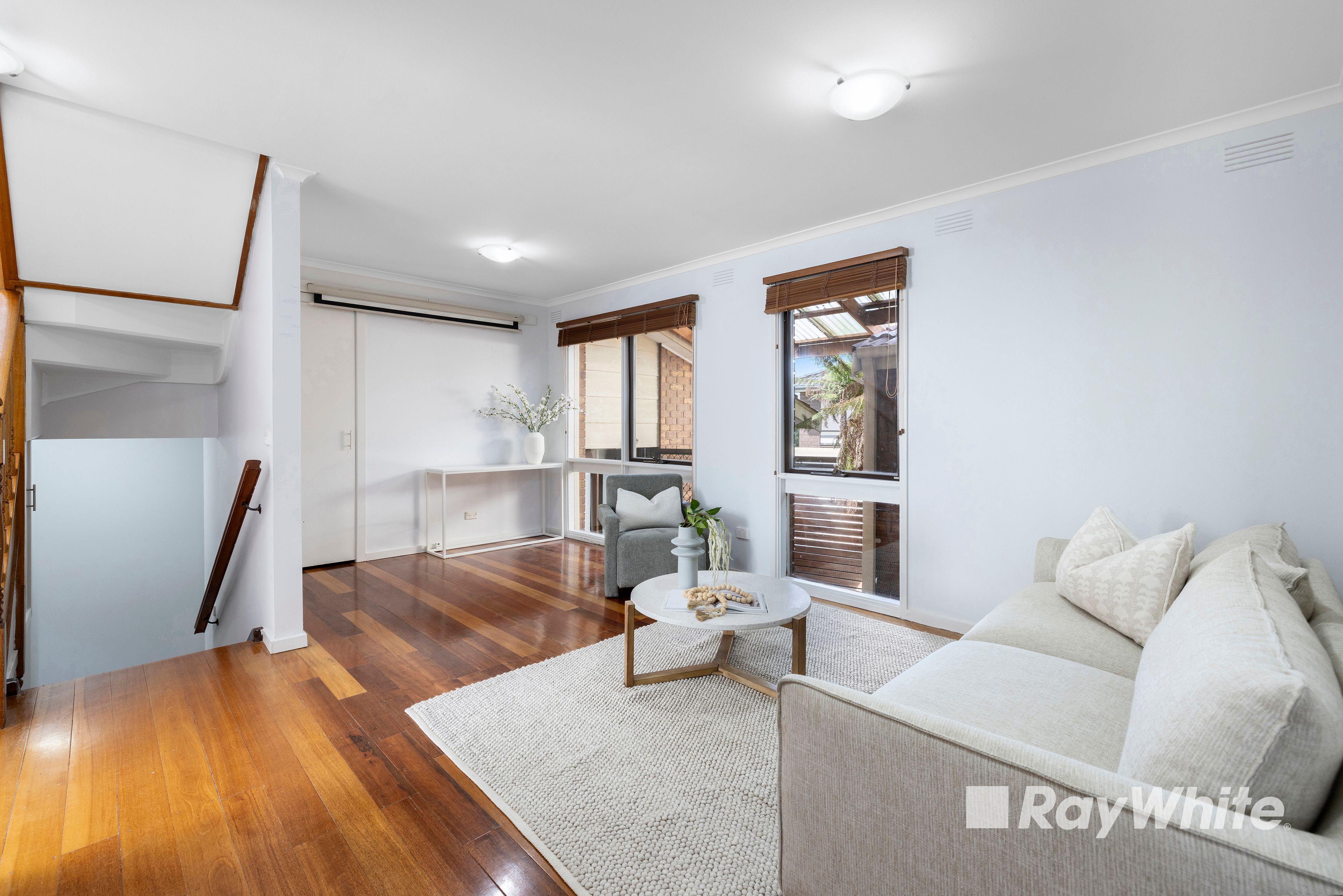 84 Chalcot Drive — photo 9 of 22