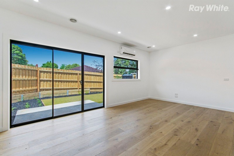 1and3/15 Sasses Avenue, BAYSWATER, VIC 3153
