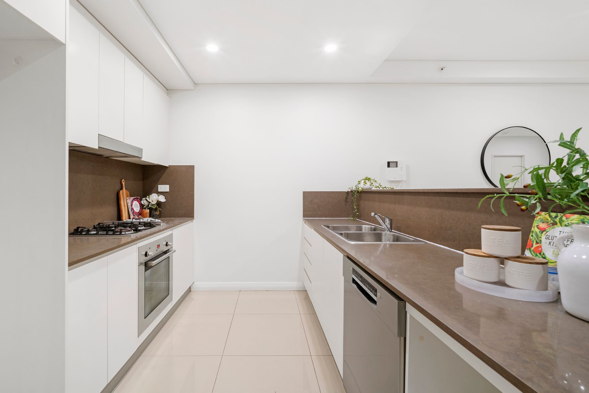 A219/208-210 Coward Street — photo 7 of 19