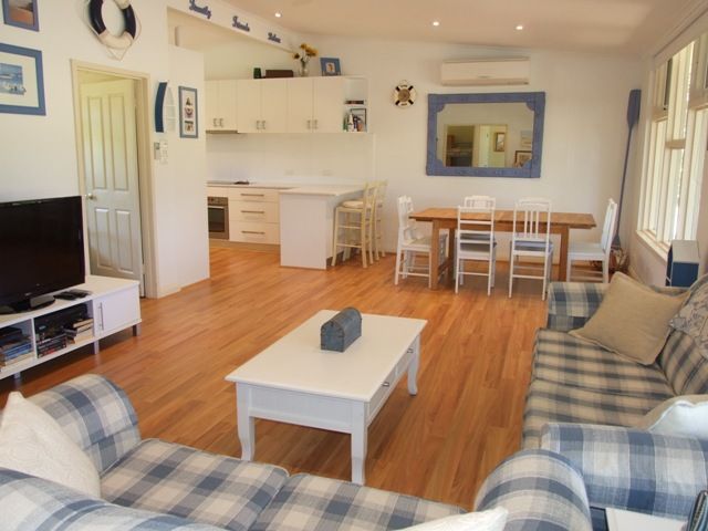 39 Honeysuckle Grove, Silverleaves, VIC 3922