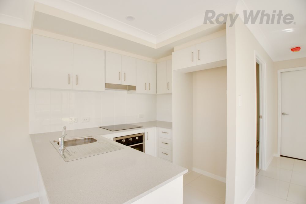 2/7 Bulloo Crescent, BRASSALL, QLD 4305