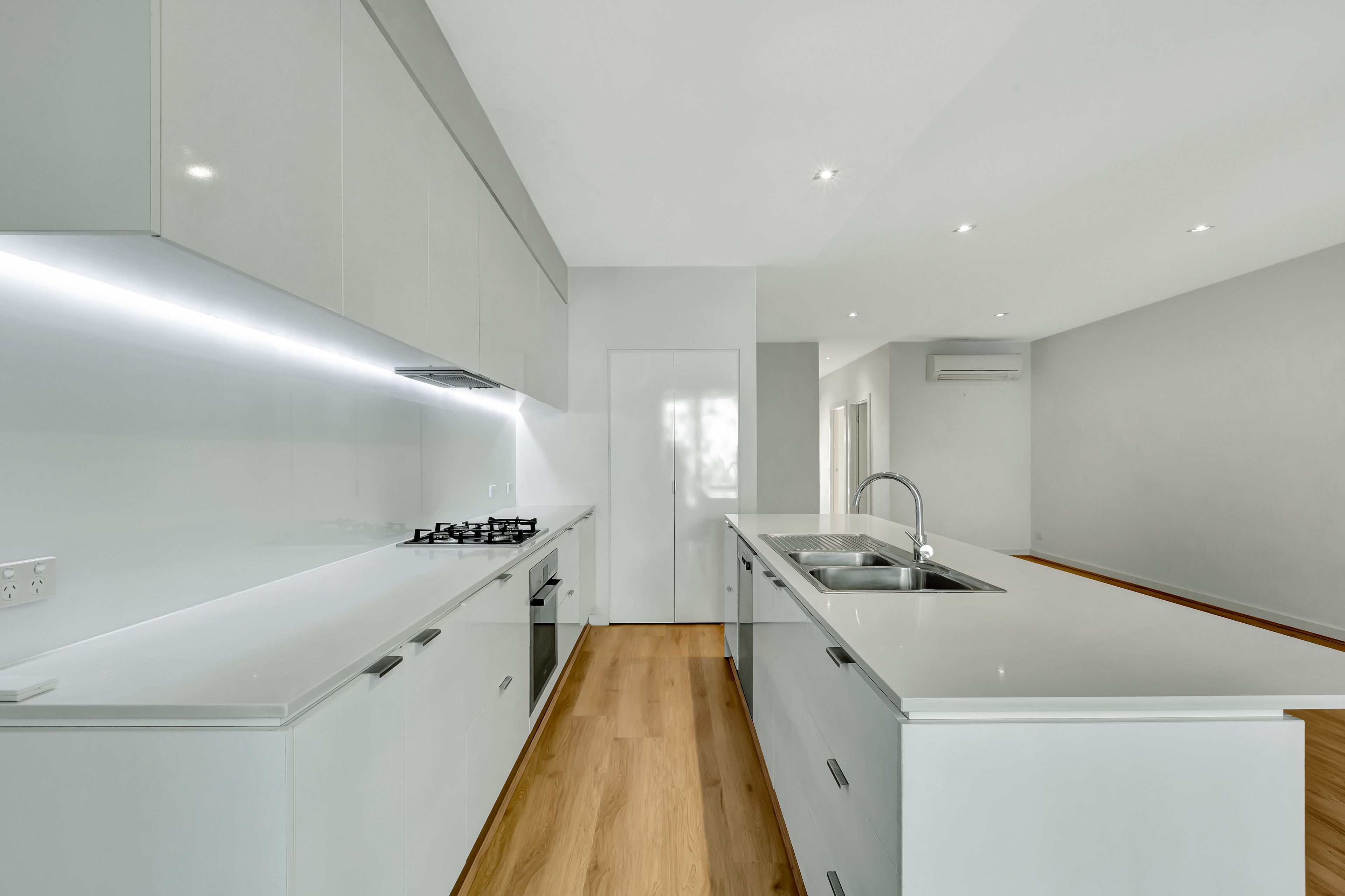 2/21-23 Westgate Street — photo from Ray White Brunswick
