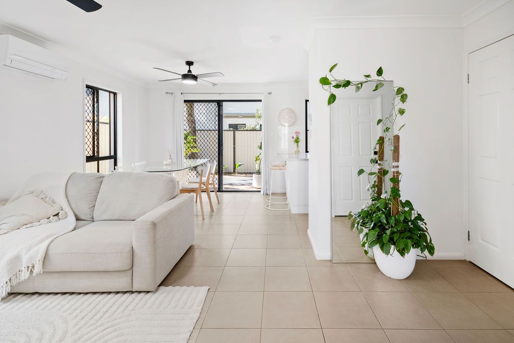 15/37-39 Harley Street, Labrador, QLD 4215