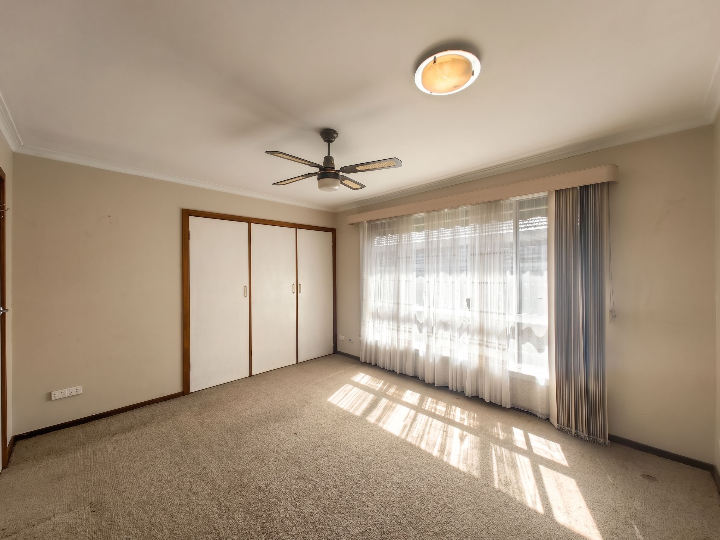 27 Sharrock Drive — photo 5 of 10