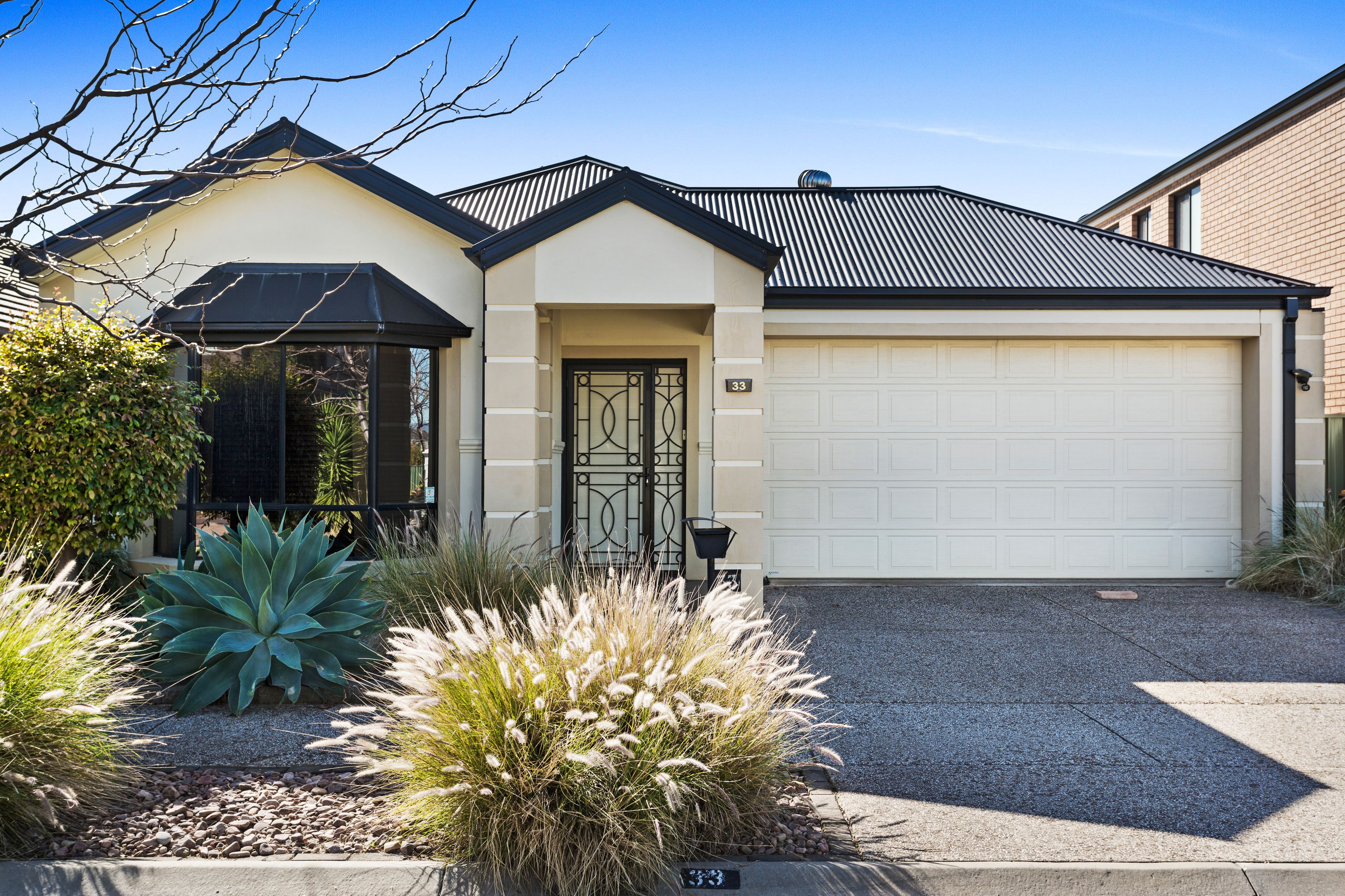 33 Lord Howe Crescent, Mawson Lakes SA 5095