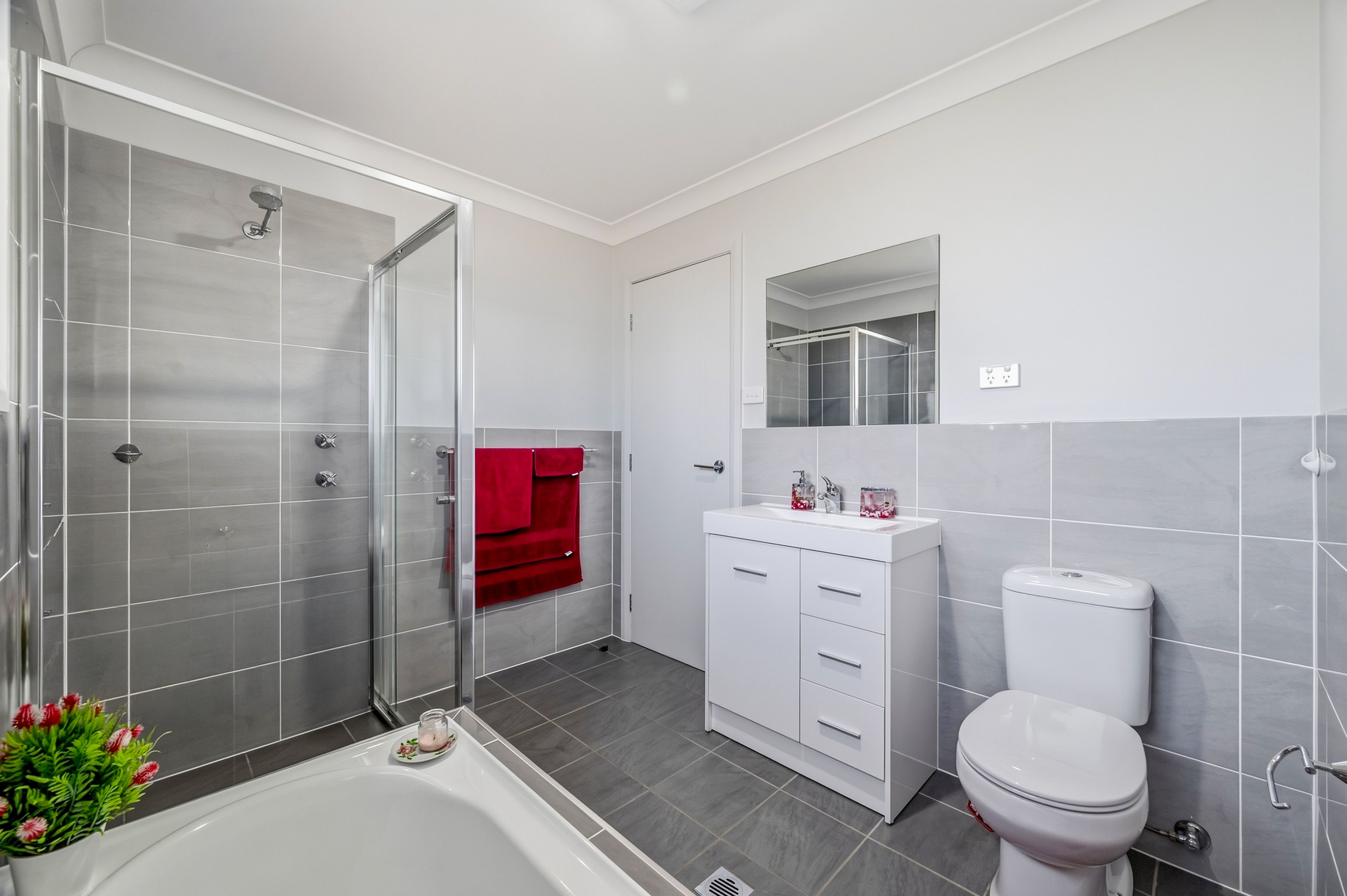 27 Greenberg Street — photo 10 of 12