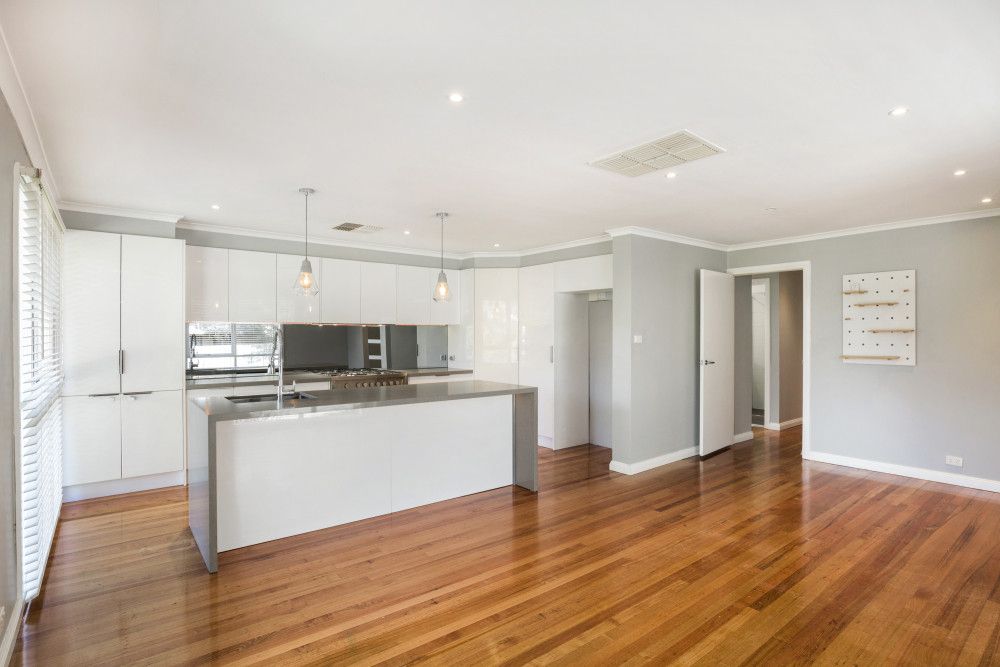 53 Windermere Drive, Ferntree Gully, VIC 3156