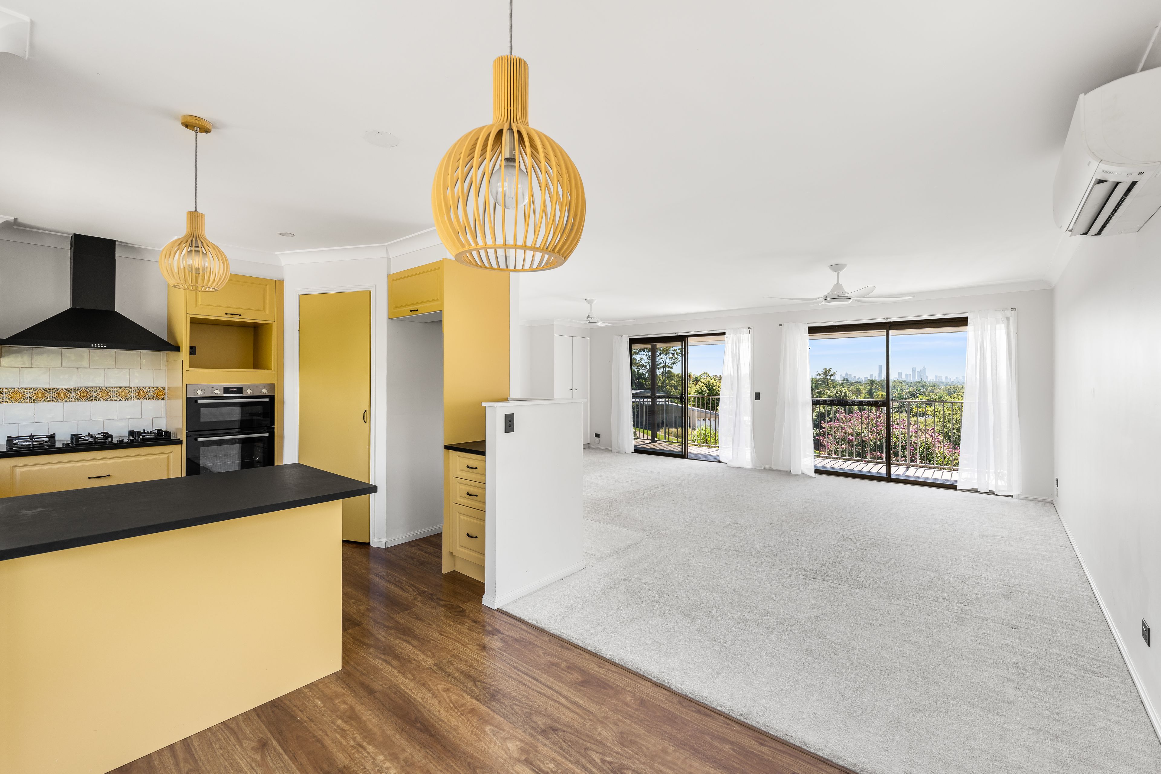 6 Toukley Court, Highland Park, QLD 4211