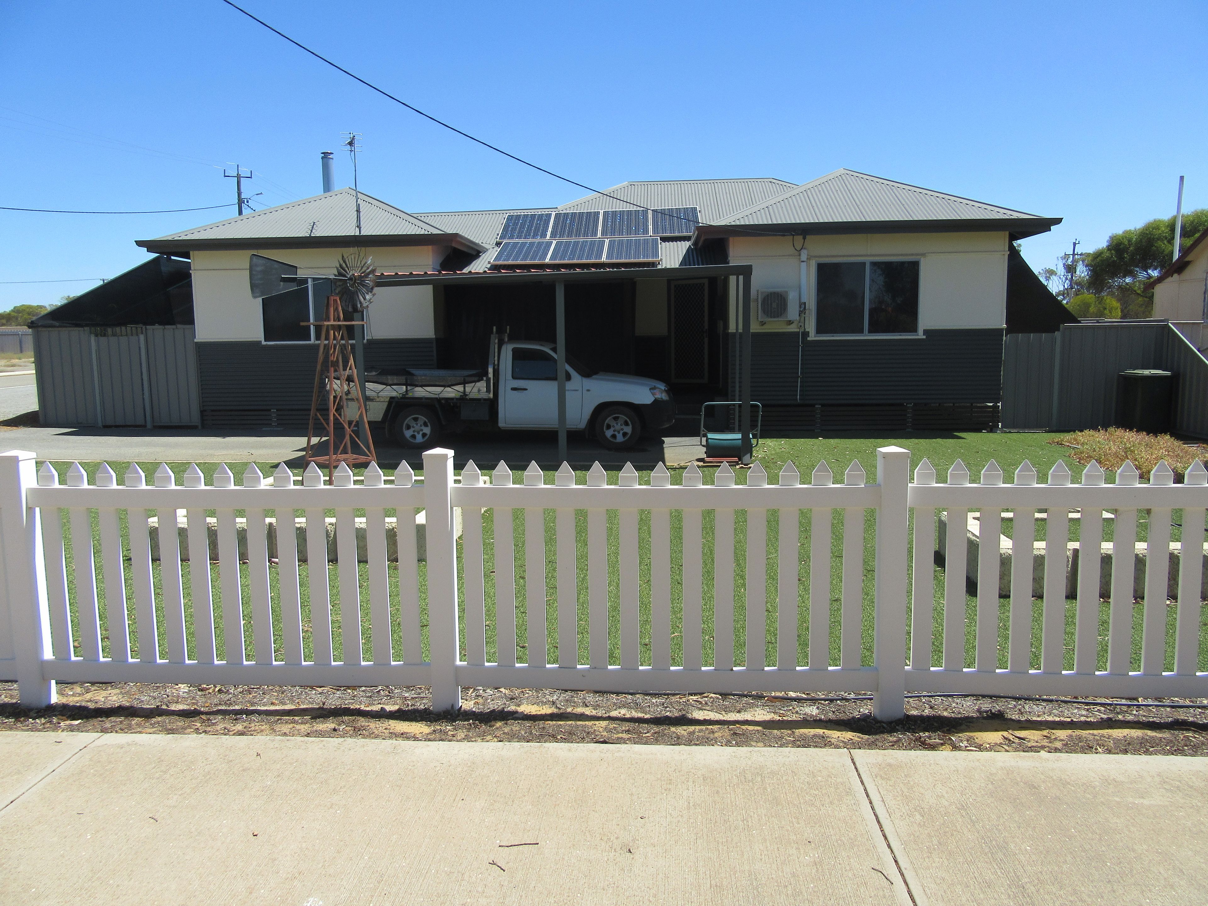 12 Railway Avenue, Carnamah WA 6517