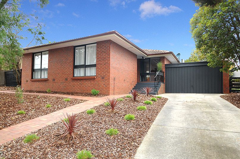 13 Lipton Drive, Frankston, VIC 3199