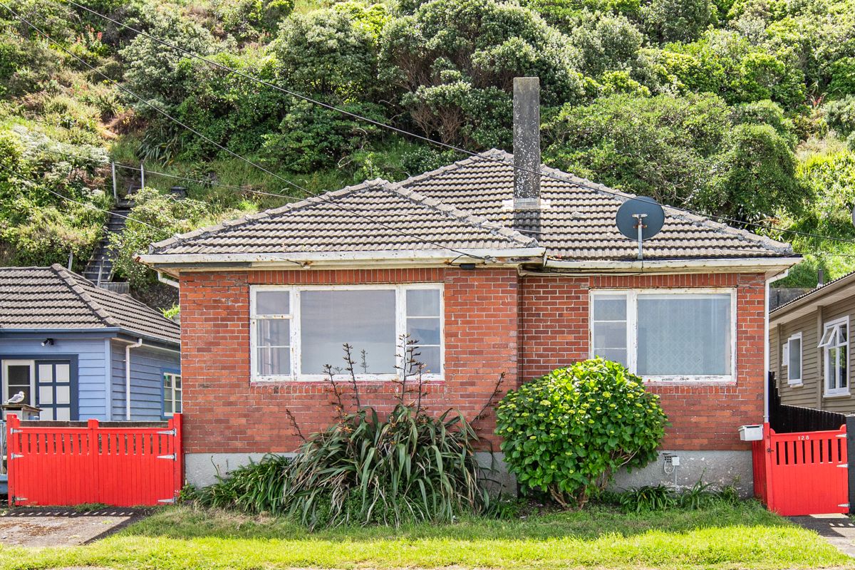 128 The Esplanade, Houghton Bay, Wellington City