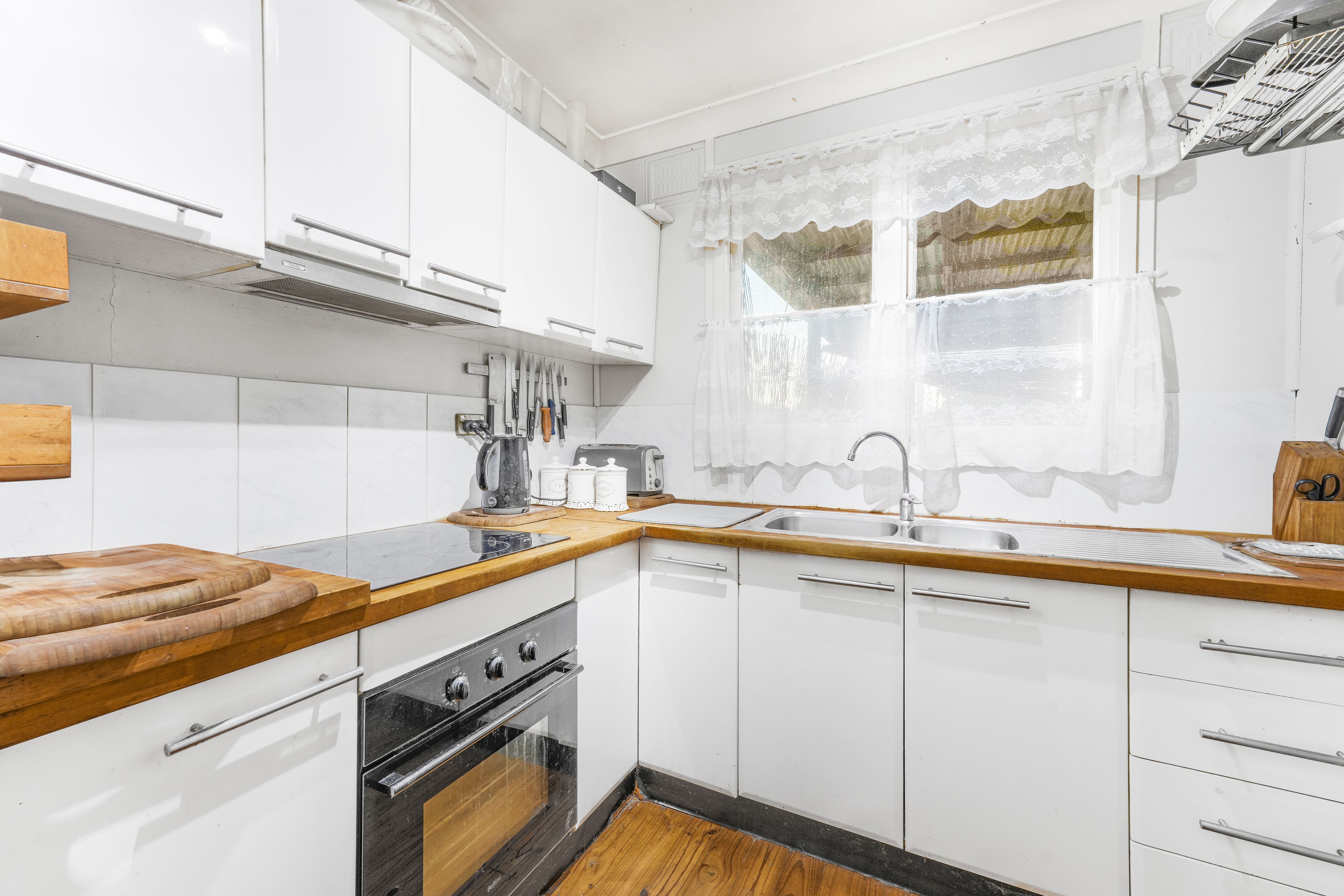 18 Parkes Crescent, Blackett, NSW 2770
