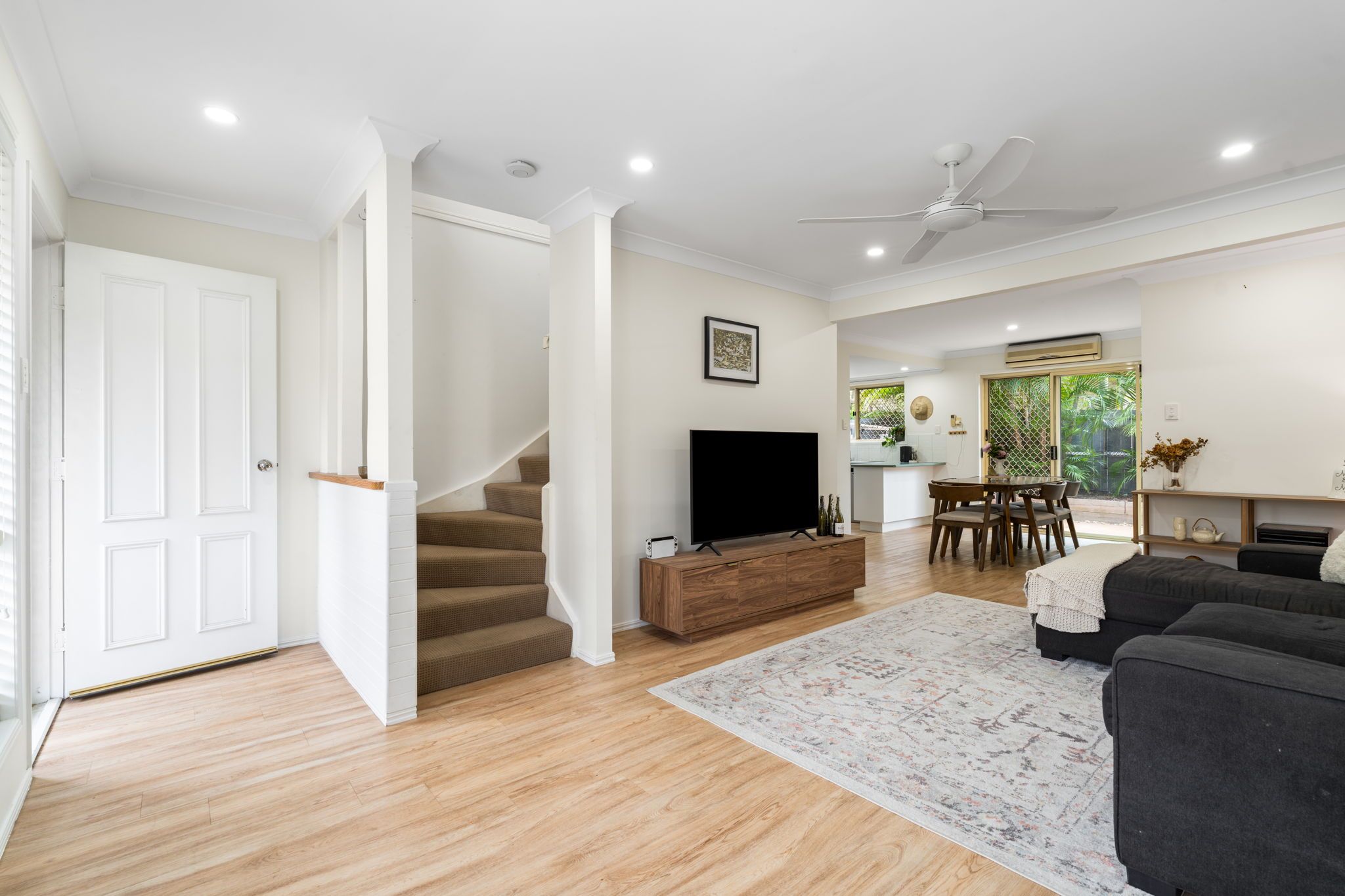 2/134 Johnson Road — photo 4 of 20