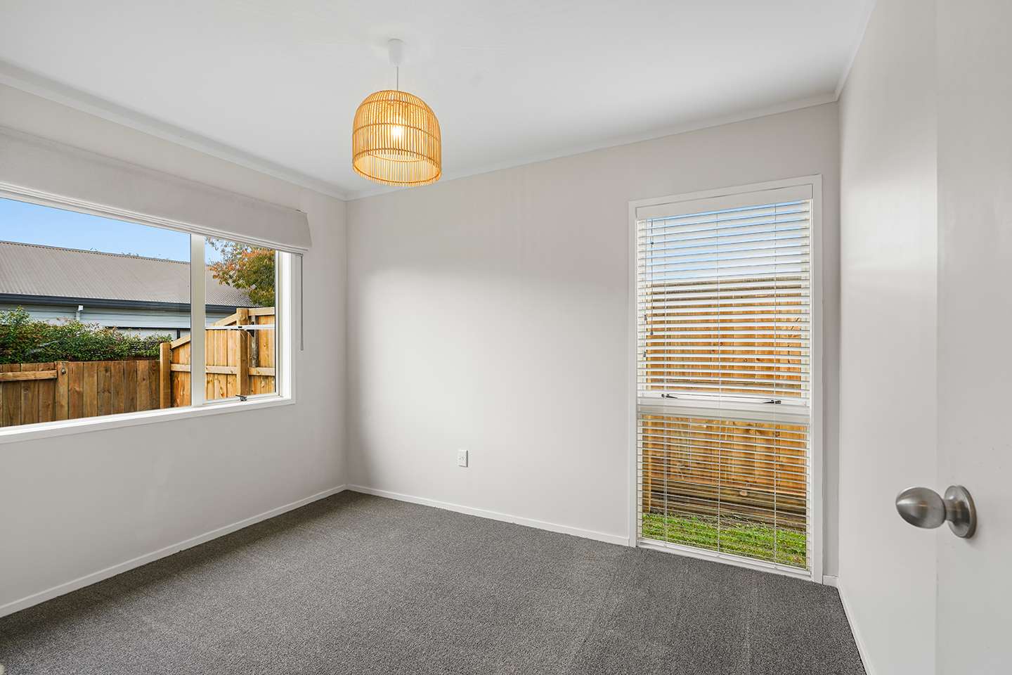 123 Endeavour Avenue photo 10
