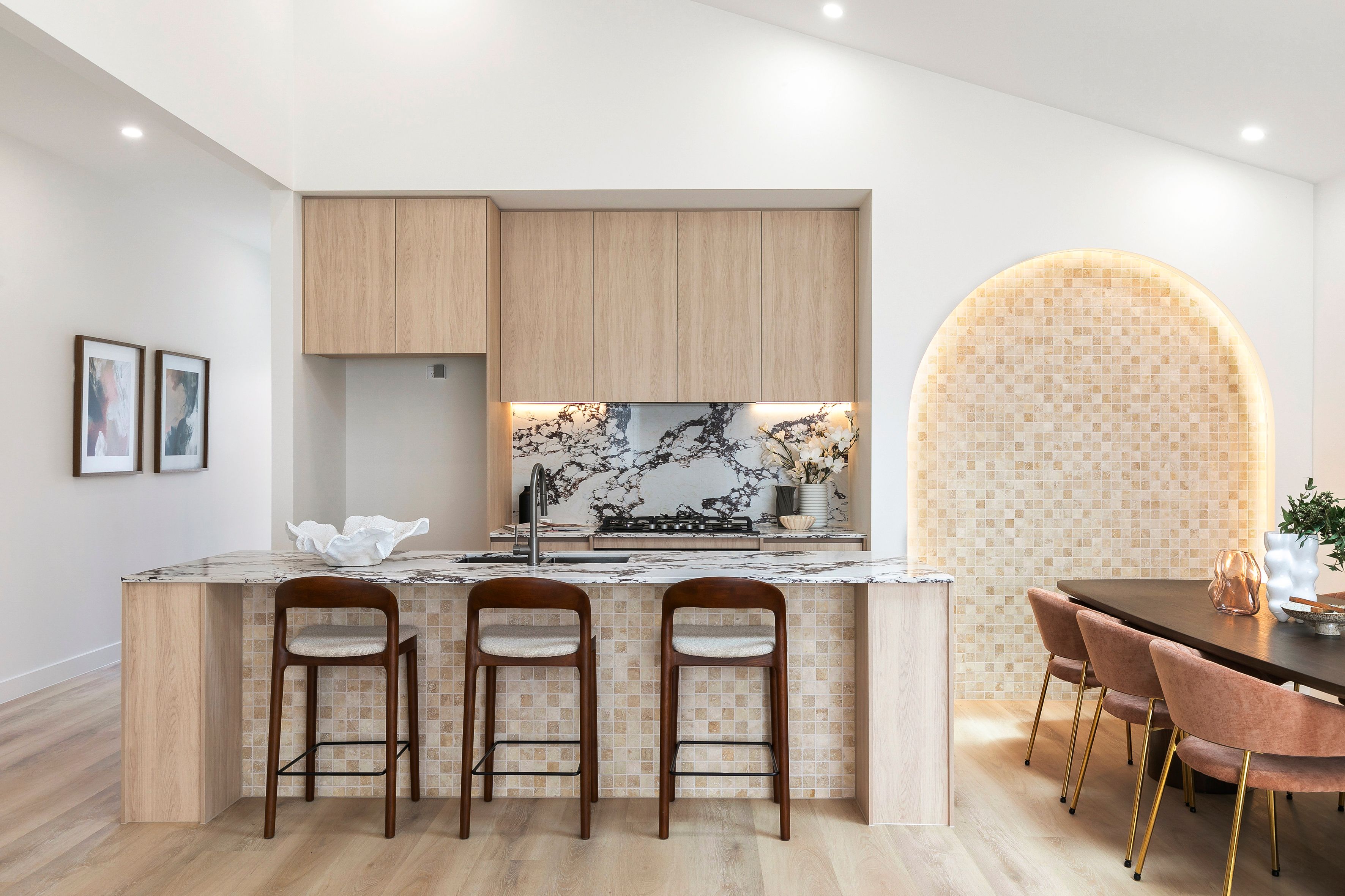 31 Supreme Avenue — photo 3 of 16