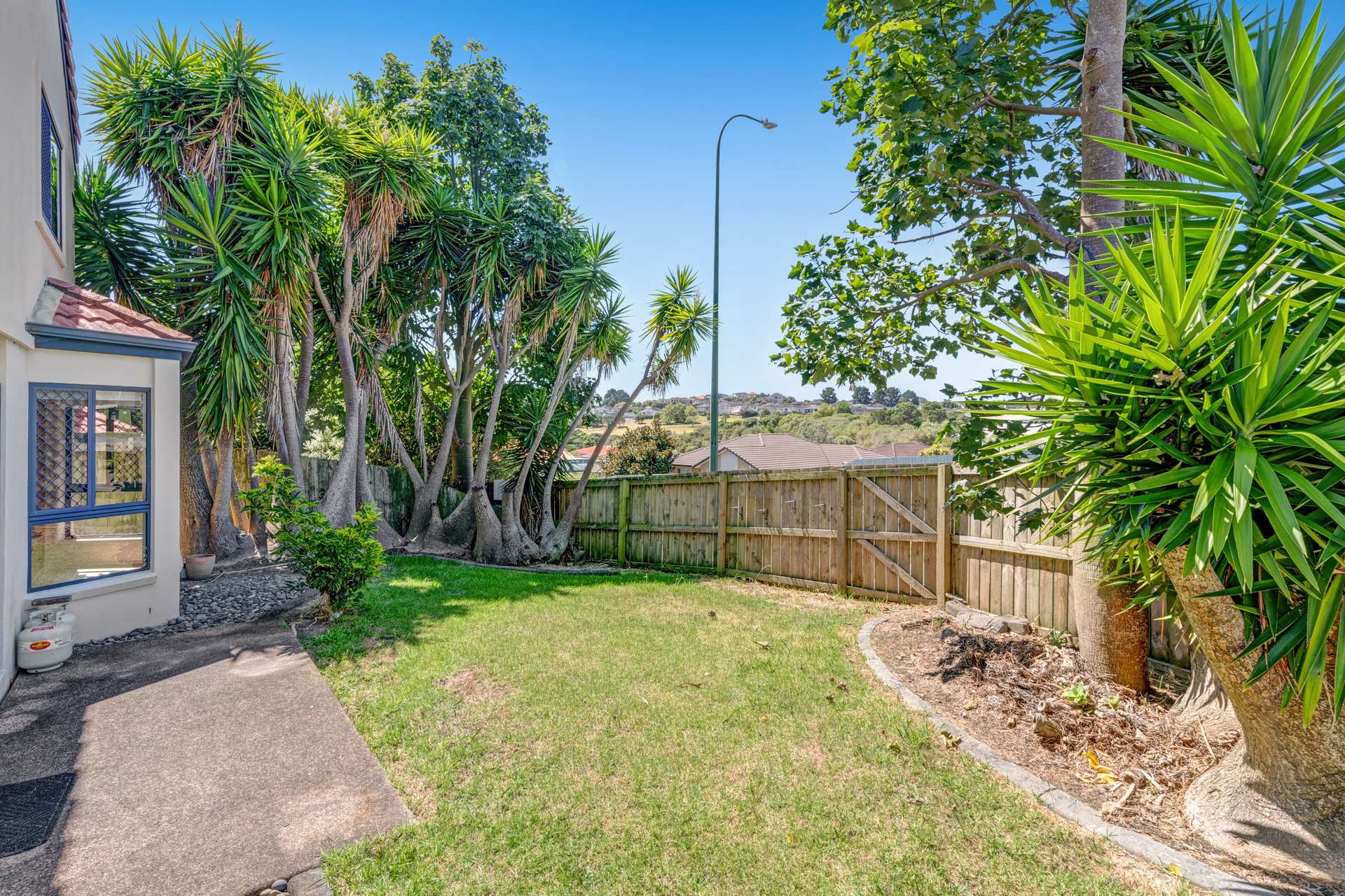 4A Voyager Drive photo 0