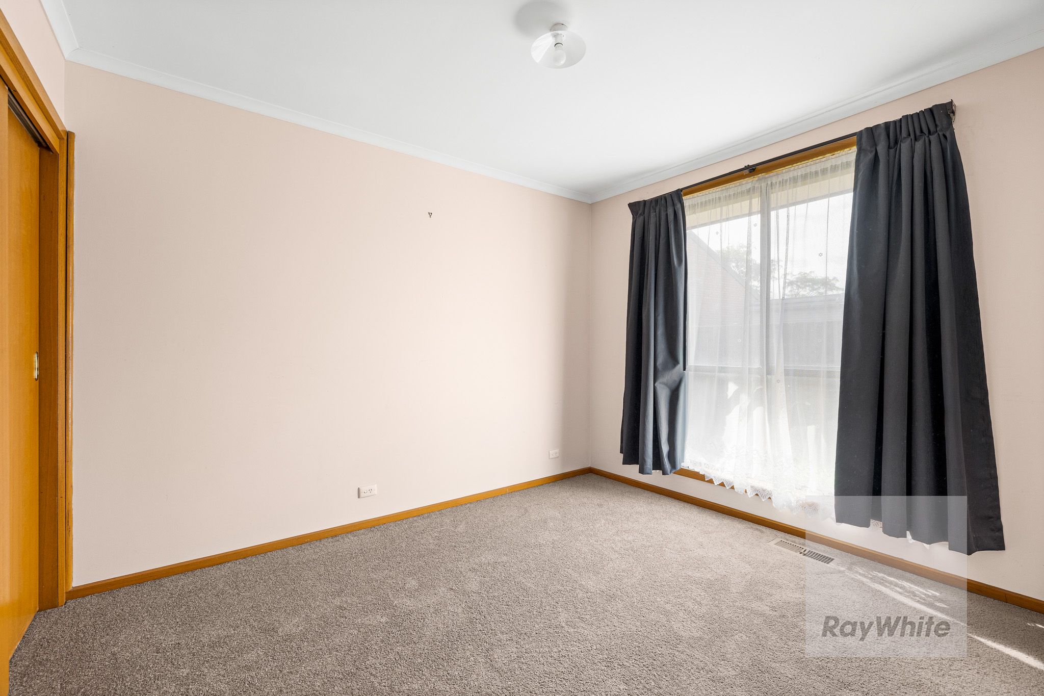3/67-69 Redleap Avenue — photo 8 of 12