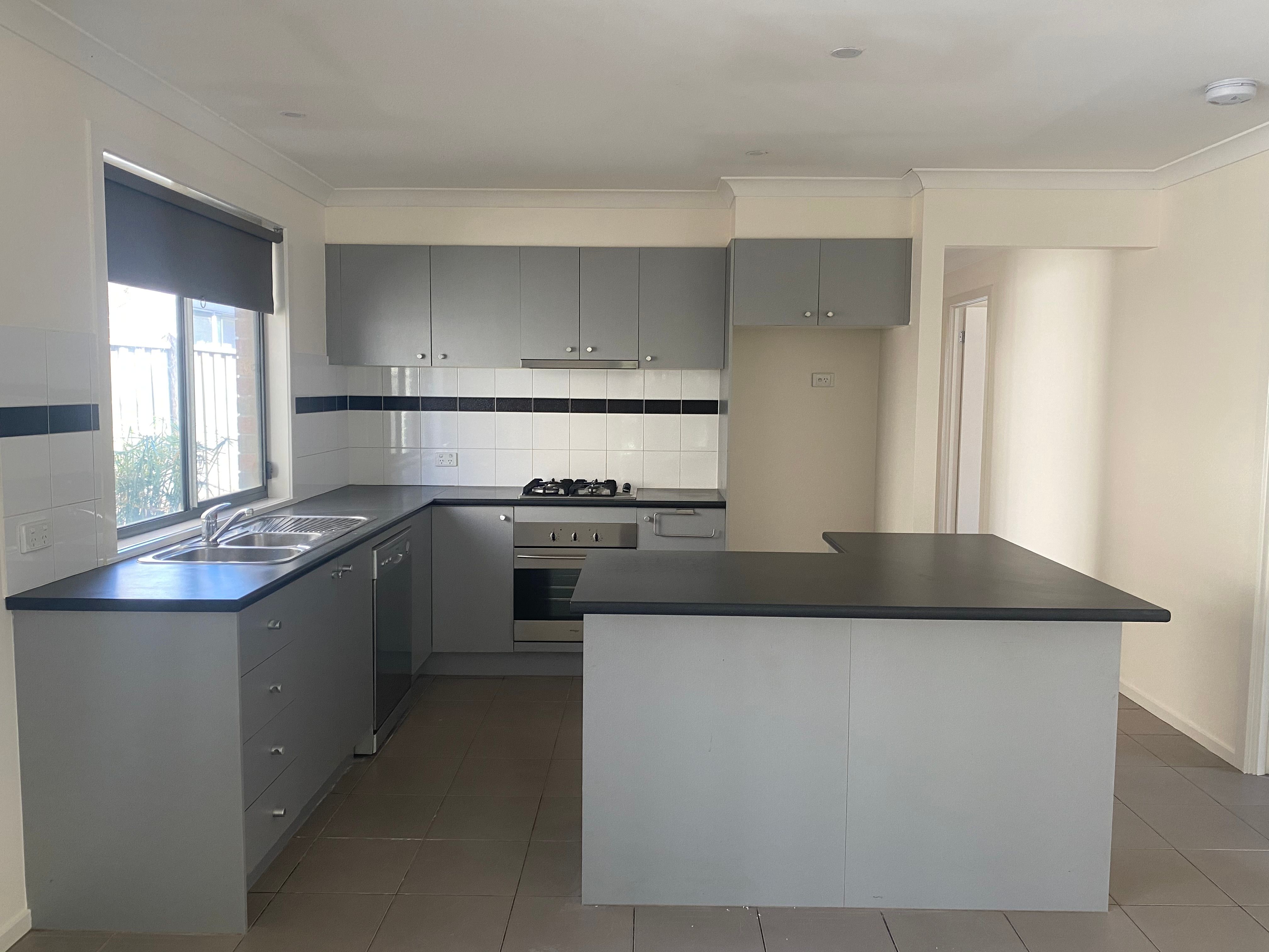 17 Westbury Way, Lyndhurst, VIC 3975