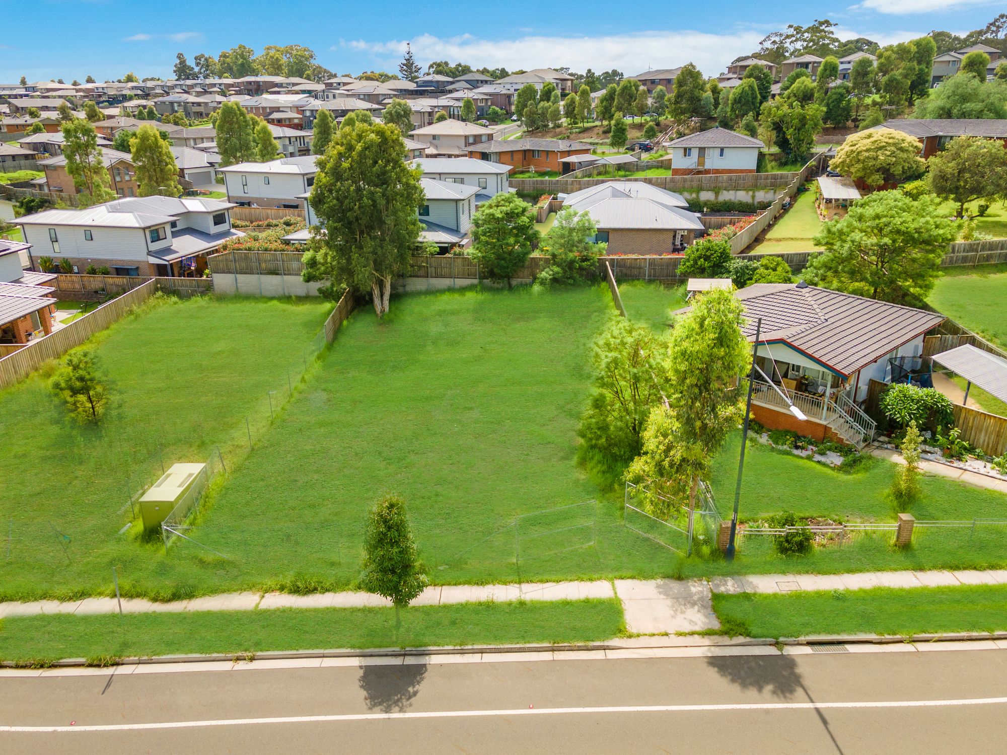 12 Elizabeth Mcrae Avenue, Minto, NSW 2566
