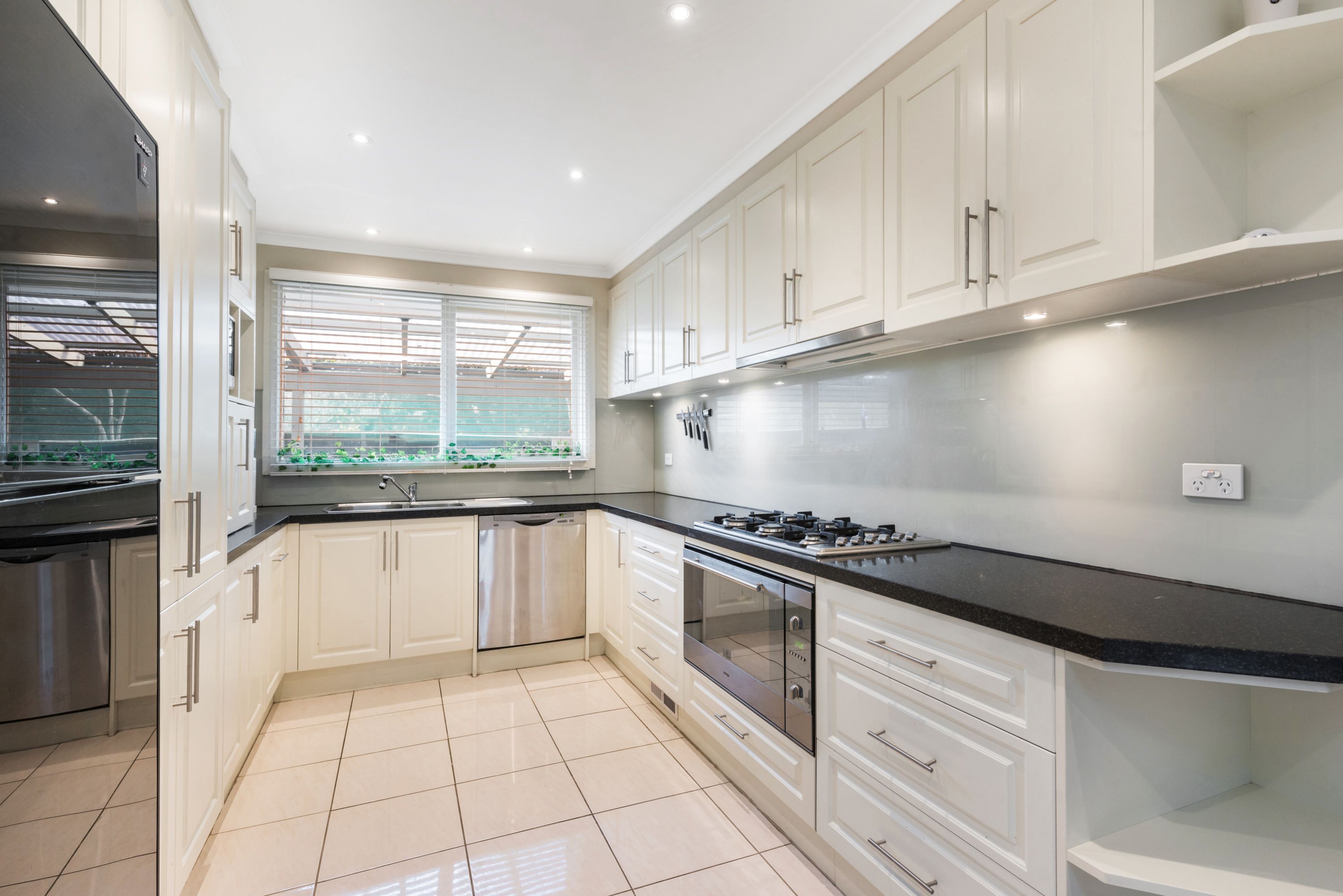 1645 Ferntree Gully Road, Knoxfield, VIC 3180