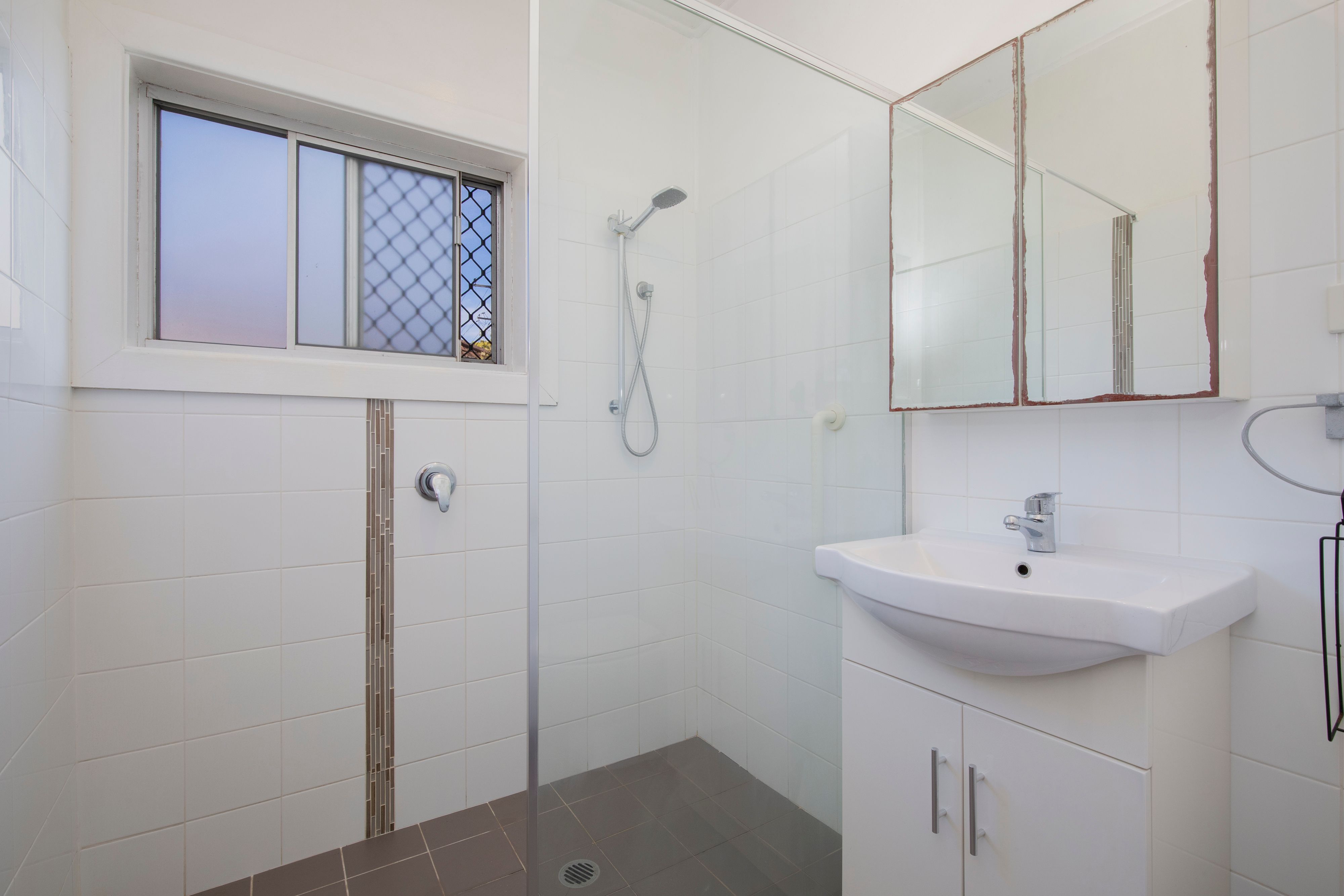 19 Omara Street — photo 11 of 14