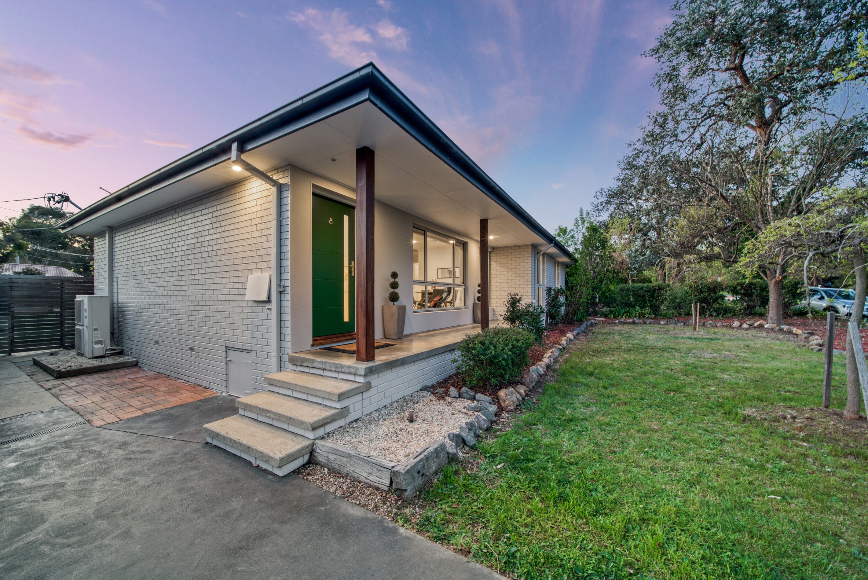 8 Crichton Crescent, Kambah, ACT 2902