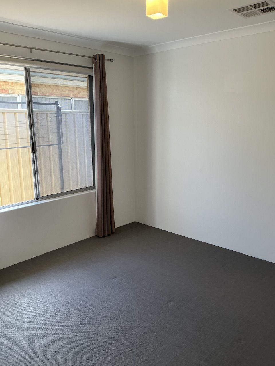 FANTASTIC INVESTMENT OPPRTUNITY IN PERFECT LOCATION — photo 12 of 17