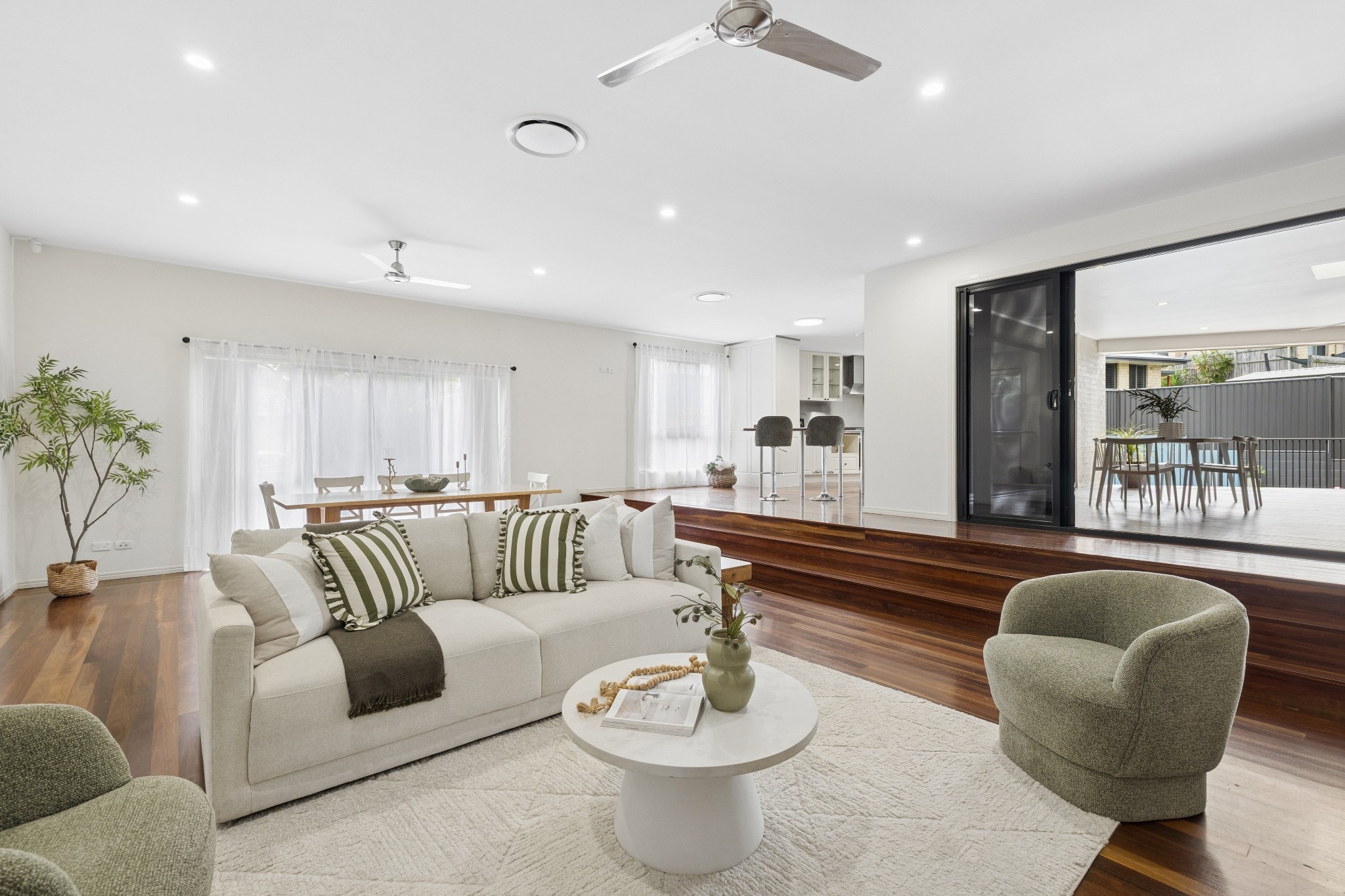 14 Bella Street, Cashmere, QLD 4500
