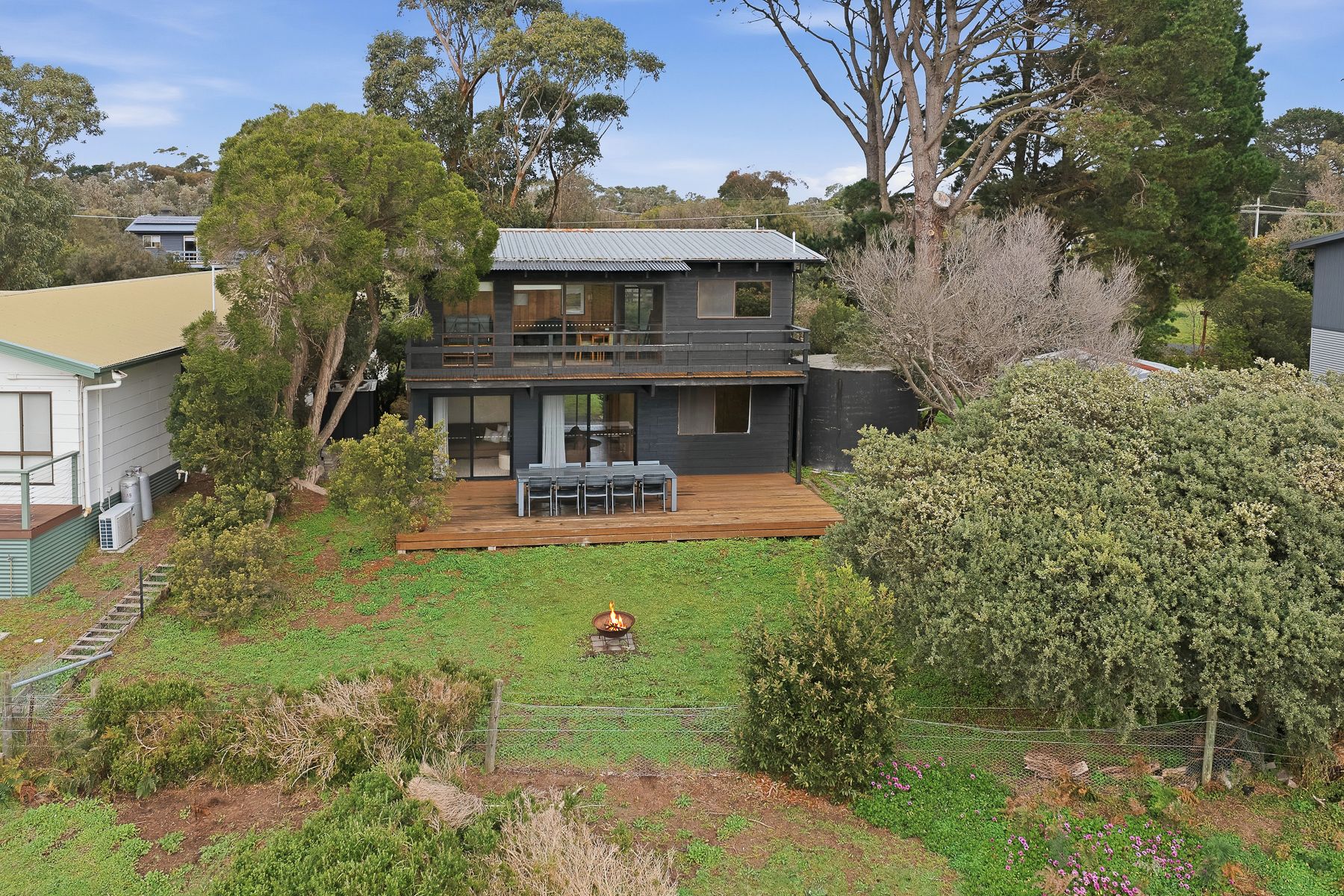 21 Andersons View Road — photo 4 of 18