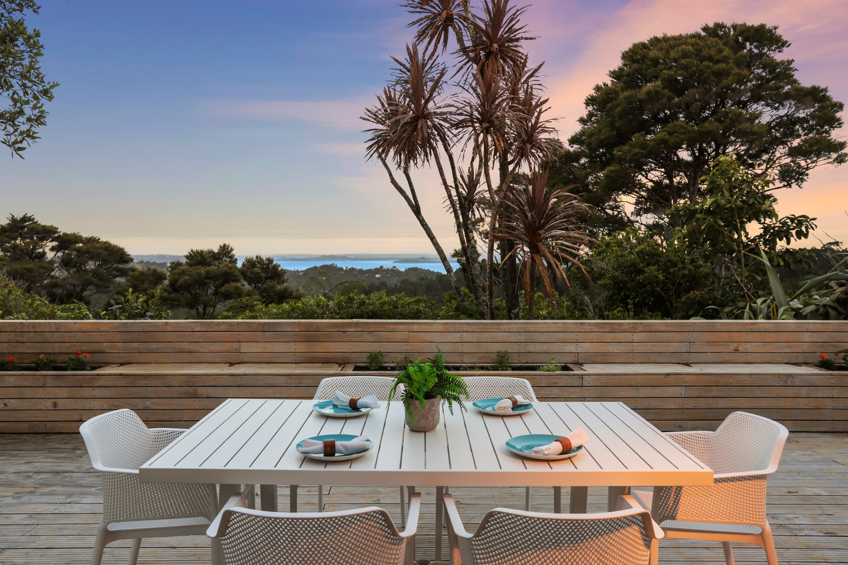 12 Victory Road, Laingholm, Waitakere City