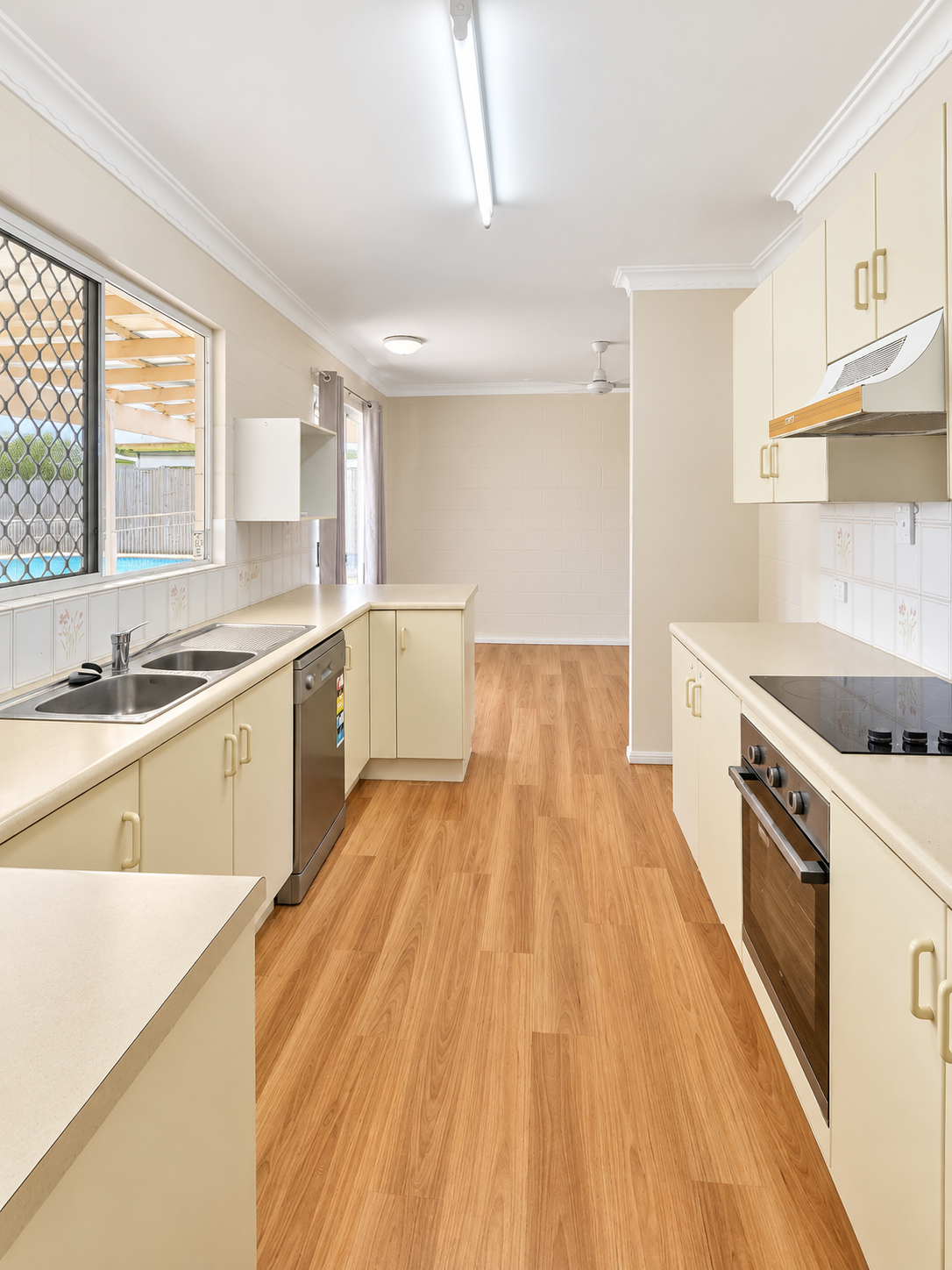 45 Hinchinbrook Drive — photo 3 of 11